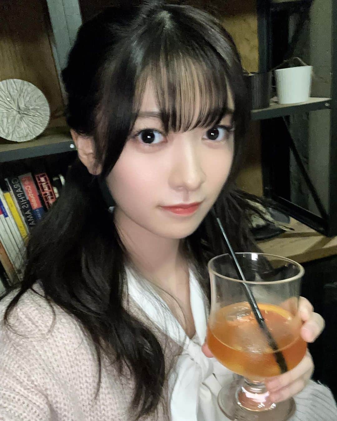 鈴原希実さんのインスタグラム写真 - (鈴原希実Instagram)「カフェでほっとひといき☕  固めプリンが絶品でした🍮   #カフェ  #固めプリン」11月16日 15時34分 - suzuharanozomi_official