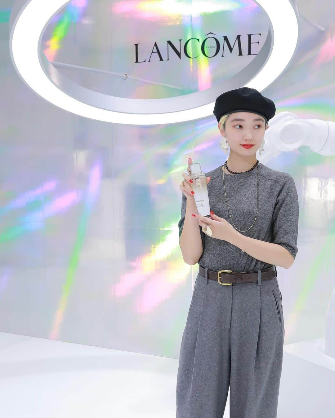 柳瀬未央のインスタグラム：「. @lancomeofficial 新製品発表会に招待していただきました🌟  来春リニューアルするランコムの大人気化粧水クラリフィック デュアル エッセンス ローション EX💠  従来品から8倍の保湿力持続とのことで使うのが楽しみ！  透明感UP＋乾燥対策頑張ろう🔆  #PR #クラリフィック #満たされ透明肌 #lancomeskincare」