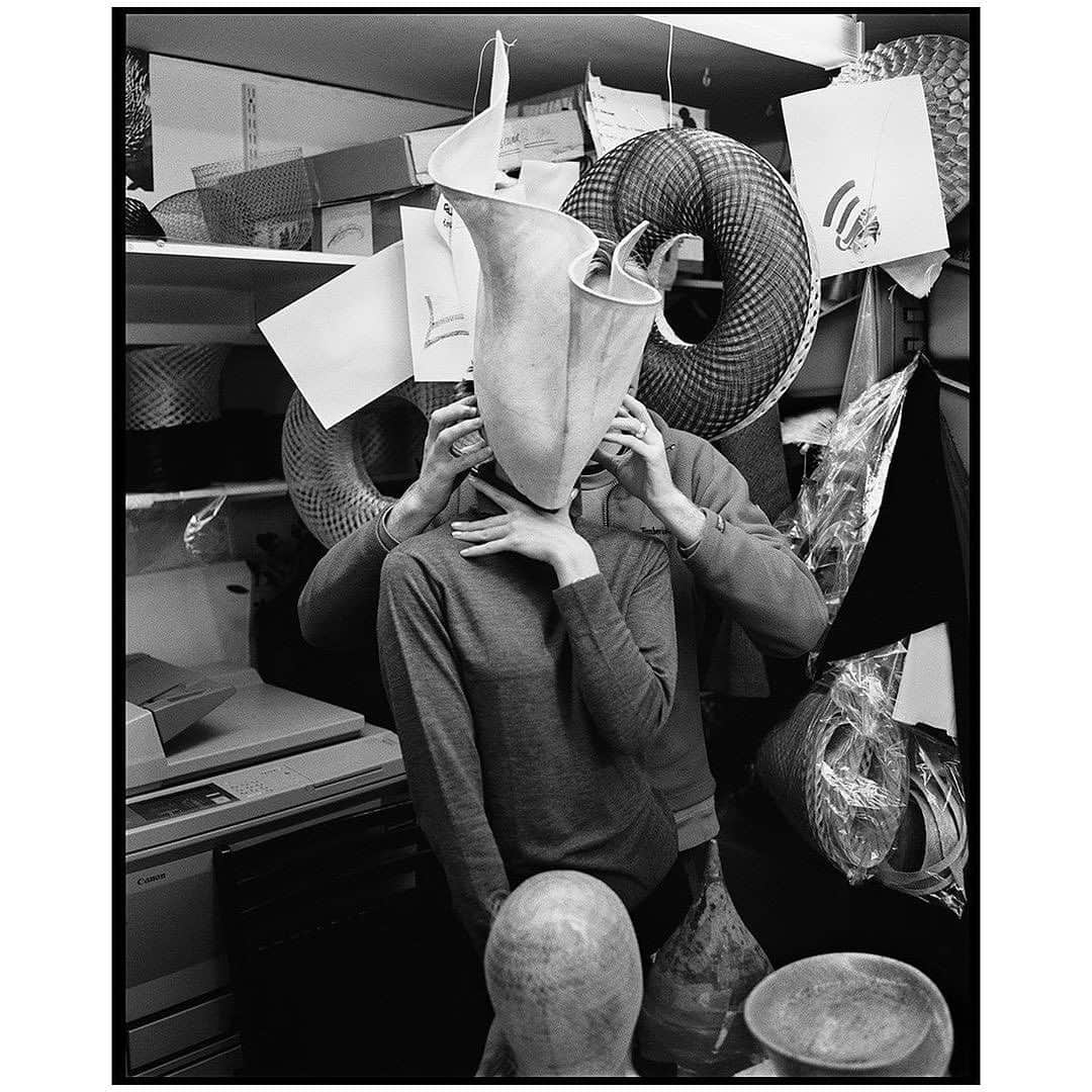 フィリップトレーシーのインスタグラム：「Photographs by Kevin Davies」