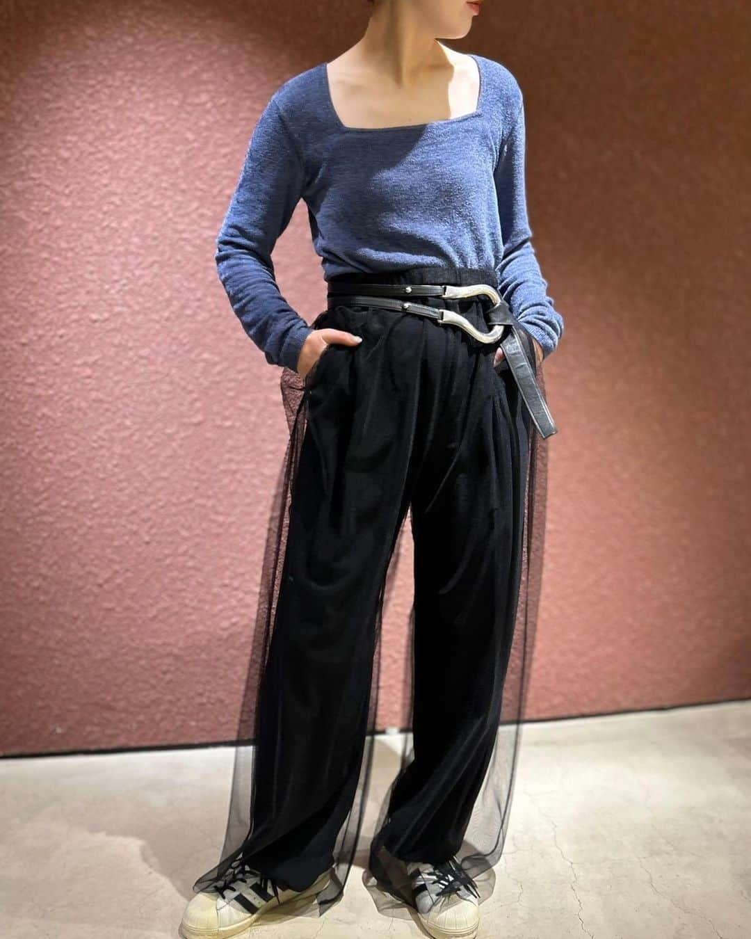 6(ROKU) OFFICIALさんのインスタグラム写真 - (6(ROKU) OFFICIALInstagram)「-  6 square neck long sleeve ¥18,700- tax in  6 tulle pants ¥22,000- tax in  6 new georgette tuck pants ¥20,900- tax in  #roku」11月16日 16時31分 - 6______roku