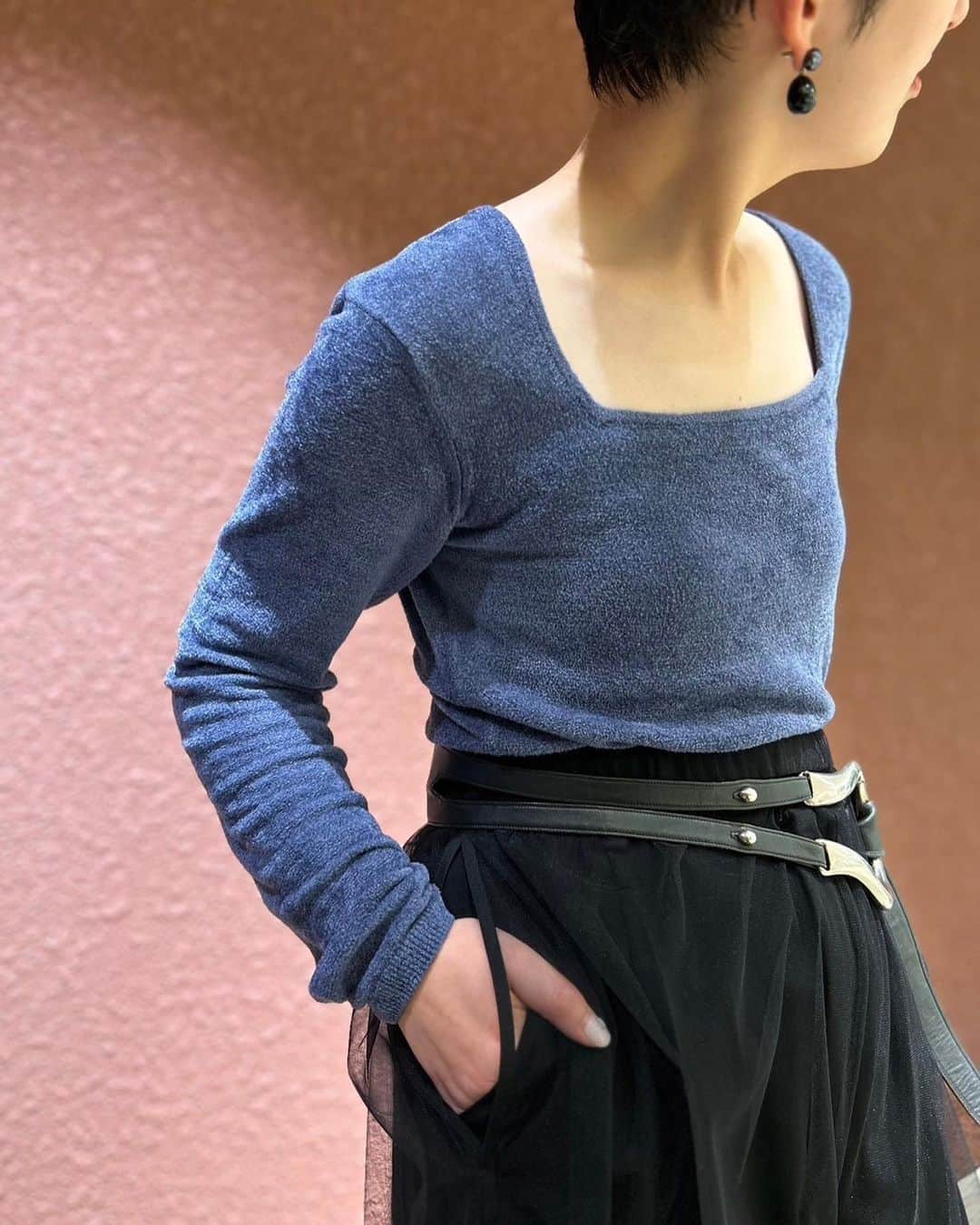 のインスタグラム：「-  6 square neck long sleeve ¥18,700- tax in  6 tulle pants ¥22,000- tax in  6 new georgette tuck pants ¥20,900- tax in  #roku」