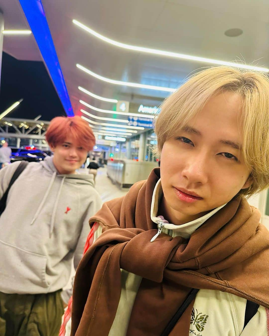 Travis Japan（トラジャ）さんのインスタグラム写真 - (Travis Japan（トラジャ）Instagram)「⁡ ⁡ 【Memories of LA🇺🇸】 ⁡ at the airport✈️ See you again, LA🇺🇸✨ ⁡ #吉澤閑也 #Shizu #松倉海斗 #Machu #松田元太 #Genta #宮近海斗 #Chaka #中村海人 #Umi ⁡ #TJgram #WorldwideTJ #TravisJapan」11月16日 16時32分 - travis_japan_official