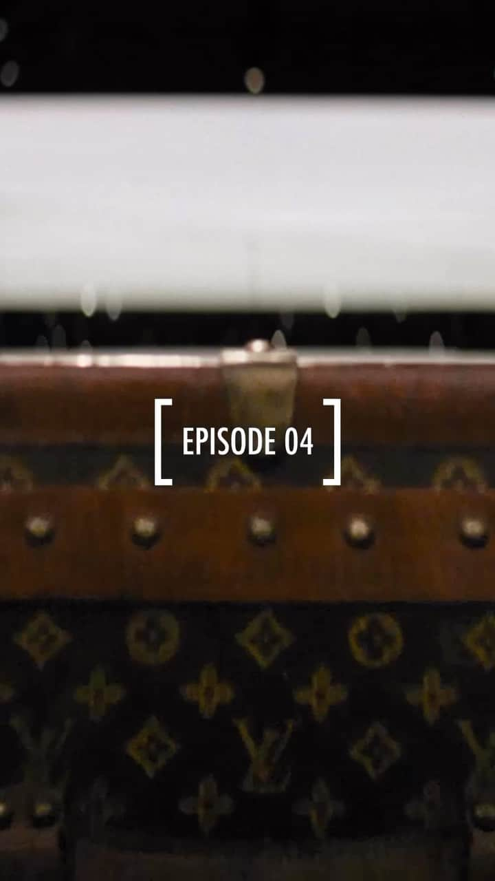 ルイ・ヴィトンのインスタグラム：「Louis Vuitton [Extended] — The Podcast: Episode 4. Dynamic host Loïc Prigent meets Pierre-Louis Vuitton, sixth-generation descendant of the eponymous trunk-maker, at his original Family House in Asnières. Be captivated by personal anecdotes about the Maison’s continuous innovation and its rich savoir-faire with the fourth episode of the exclusive podcast. Listen to the episode on all streaming platforms or via link in bio.  #LoicPrigent #LVExtended #LouisVuitton」