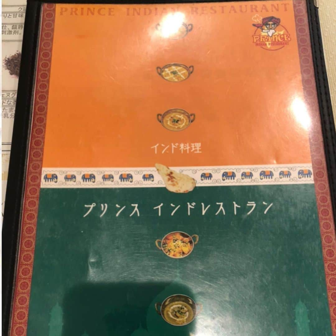 佐藤弥生さんのインスタグラム写真 - (佐藤弥生Instagram)「骨盤底筋クラス また写真撮るの忘れてランチの写真になってしまった💦 今月は呼吸です😮‍💨 横隔膜と呼吸　 はじめはなかなか難しいですが、慣れると簡単です😊  今日のlunchはインドカレープリンスさんへ 私のおススメはチキンカレーです♪ そして、ナンも美味しいけどライスもおススメ♡ タイ米ではなく、北条米を使っていてモチモチしてます！ マンゴーラッシーもうま♡ チャイも甘くなくて美味しいとの事✨次回はチャイかな♪ 実は牛久は本格的なカレー屋さんが多いんです！ 何処も美味しいですが、少し雰囲気が違います😊 こちらはガガさんが毎日衣装を変えてお出迎えしてくれます✨ 楽しいお喋り付きが嬉しい😊 次回の骨盤底筋は11/29日 佐右衛門はうすさん @life_redesign です♪ #コアコン#コアコンディショニング#ひめトレ#骨盤底筋#骨盤底筋エクササイズ#殿トレ#尿漏れ#少人数制#やよコア#体幹トレーニング#姿勢改善 #セルフコンディショニング#ストレッチポール#ストレッチポールレッスン#ひめトレポール#パーソナルトレーニング#出張パーソナル#栄養士#骨盤底筋を味方につける#牛久骨盤底筋クラス#牛久#ベーシックセブンはやってきてね」11月16日 17時01分 - yayoyayo_s