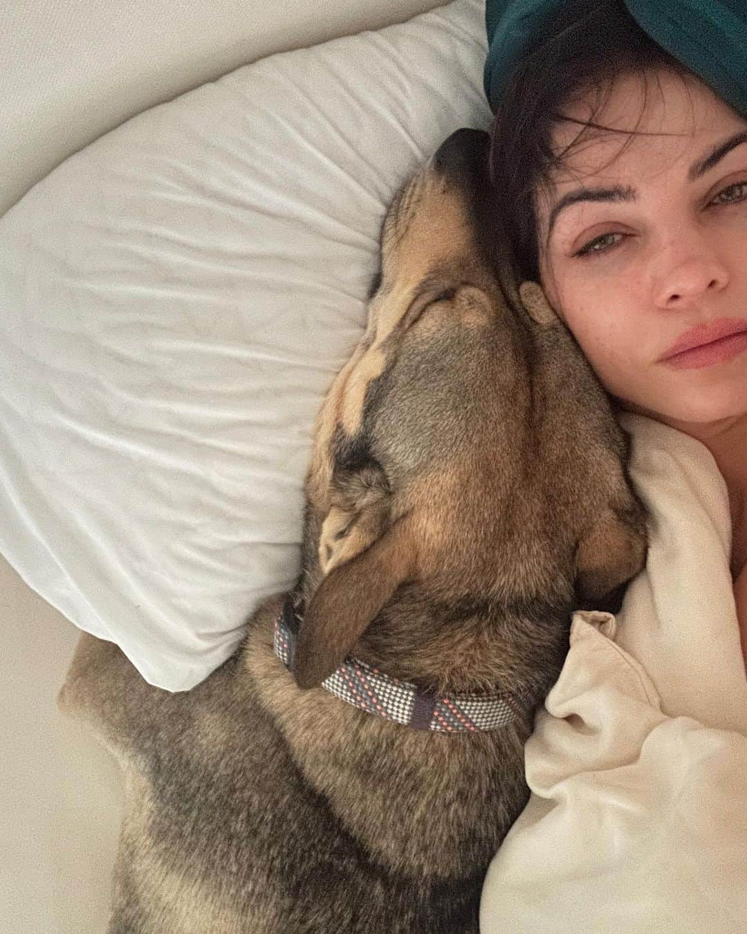 ジェナ・ディーワンさんのインスタグラム写真 - (ジェナ・ディーワンInstagram)「last slide, it me」11月17日 4時19分 - jennadewan