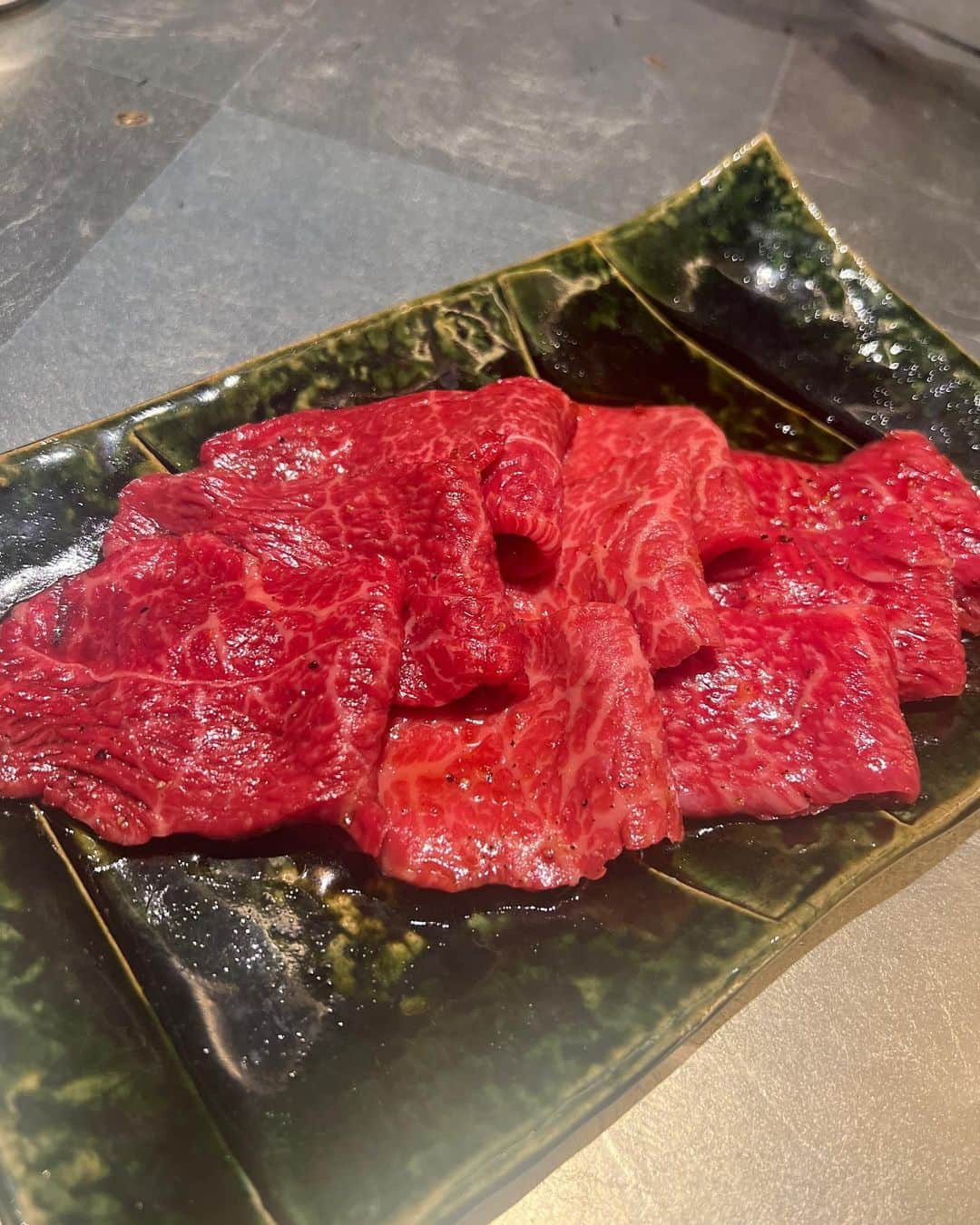 大槻ひびきさんのインスタグラム写真 - (大槻ひびきInstagram)「亜衣、ヒナちゃんと お肉食べに行ってきたよ🥰  銀座山科はなれ(@ginzayamashina_hanare)さん 朝から何も食べてなくて トレーニングしてから行ったから 美味しいお肉が染み渡りました🥹 体が喜んでる✨ タンも冷麺もカツサンドも 最高でした🫶 ごはんと食べるすき焼きも おいしかった！  みんなで深い話をしながら ゆっくり過ごせました🥰 みんな年末忙しかったり バタバタしてて大変だけど 目標に向かって頑張ってて偉い👏 忘年会も楽しみ🫶  #pr」11月17日 2時56分 - yanhibi0221