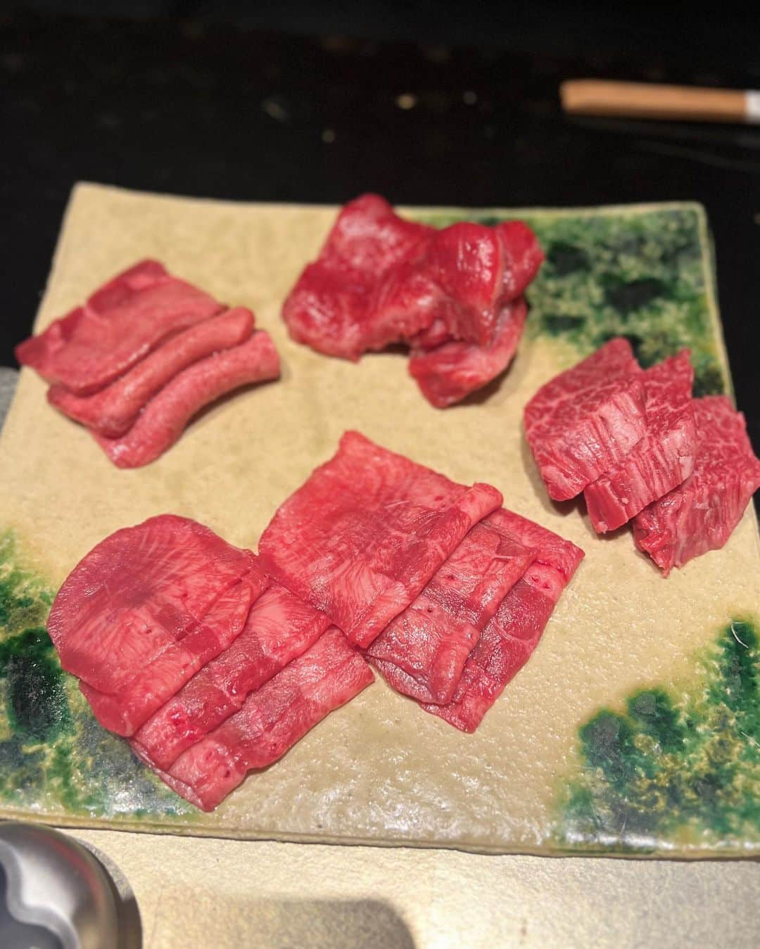 大槻ひびきさんのインスタグラム写真 - (大槻ひびきInstagram)「亜衣、ヒナちゃんと お肉食べに行ってきたよ🥰  銀座山科はなれ(@ginzayamashina_hanare)さん 朝から何も食べてなくて トレーニングしてから行ったから 美味しいお肉が染み渡りました🥹 体が喜んでる✨ タンも冷麺もカツサンドも 最高でした🫶 ごはんと食べるすき焼きも おいしかった！  みんなで深い話をしながら ゆっくり過ごせました🥰 みんな年末忙しかったり バタバタしてて大変だけど 目標に向かって頑張ってて偉い👏 忘年会も楽しみ🫶  #pr」11月17日 2時56分 - yanhibi0221