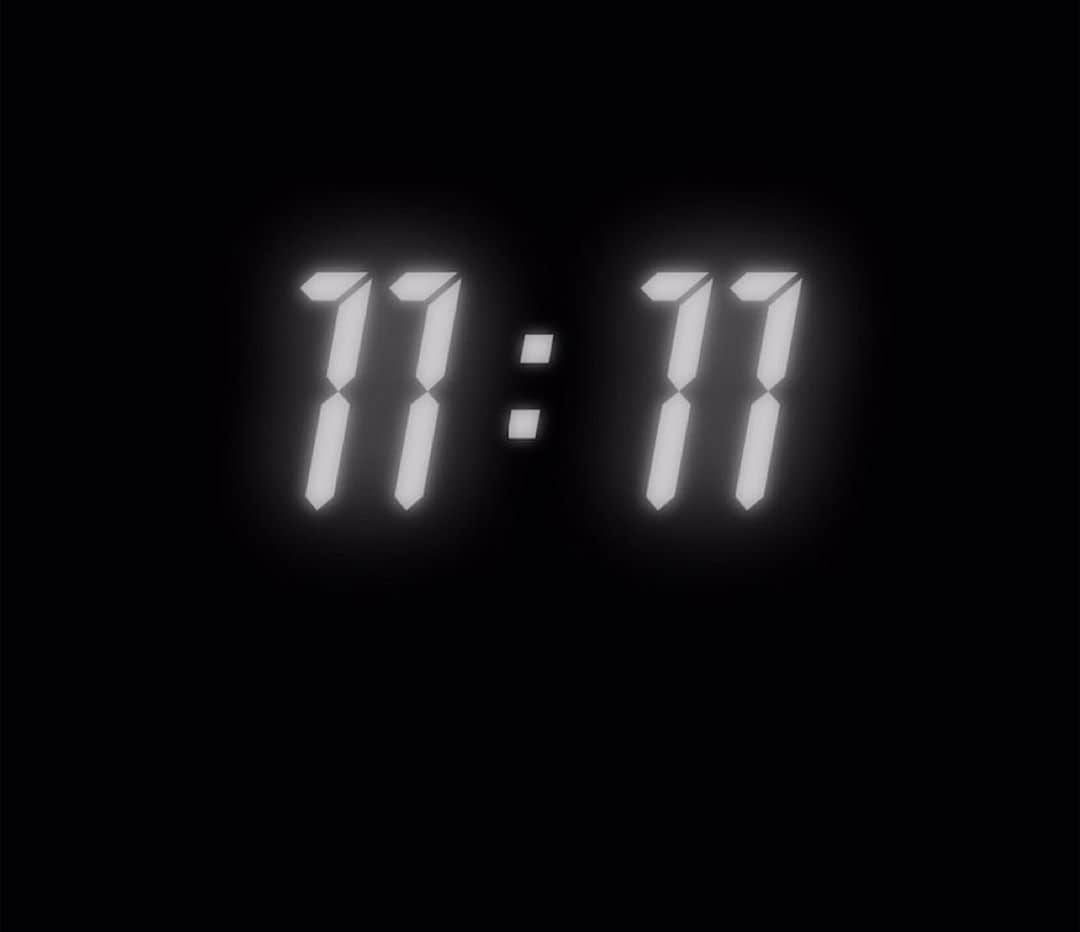 クリス・ブラウンのインスタグラム：「Hope you’re ready for the world 🎵」