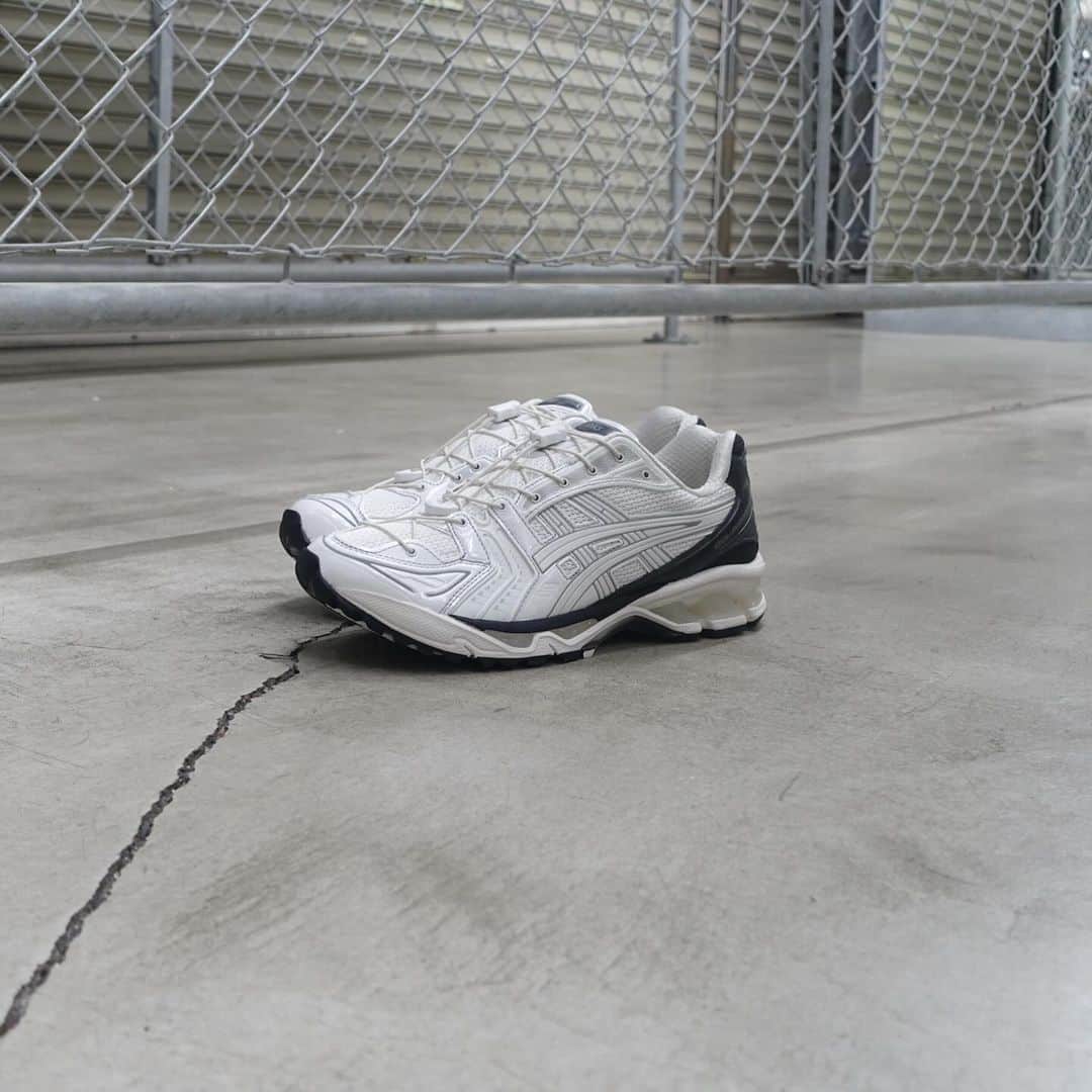 ミタスニーカーズのインスタグラム：「ASICS SportStyle GEL-KAYANO 14 "UNAFFECTED"」
