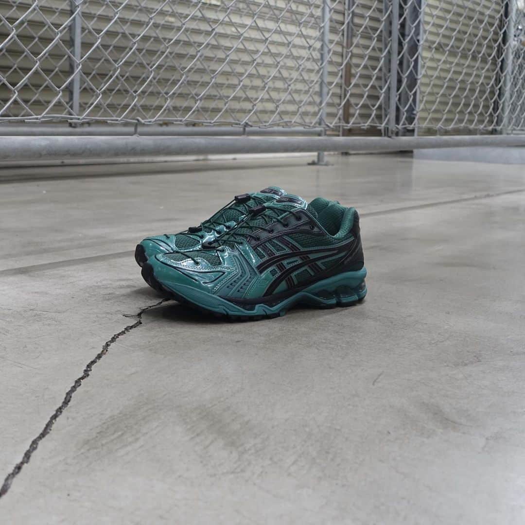ミタスニーカーズのインスタグラム：「ASICS SportStyle GEL-KAYANO 14 "UNAFFECTED"」
