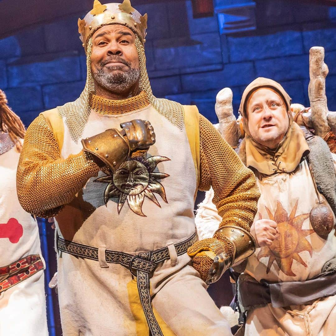 マイケル・ユーリーのインスタグラム：「Tonite at Broadway’s St. James Theater, our quest begins! @spamalotbway officially opens tonite. These wonderful people and many more made it: @jmiglehart @tarzannoz @jimmysmagula @thechristopherfitzgerald @nikkywalks @lesliekritzer @ethanslater @joshrhodes1115 @jeffreyfinn @broadwaybelljb @charliesutton_choreography @deidre_goodwin photo by @murphymade」