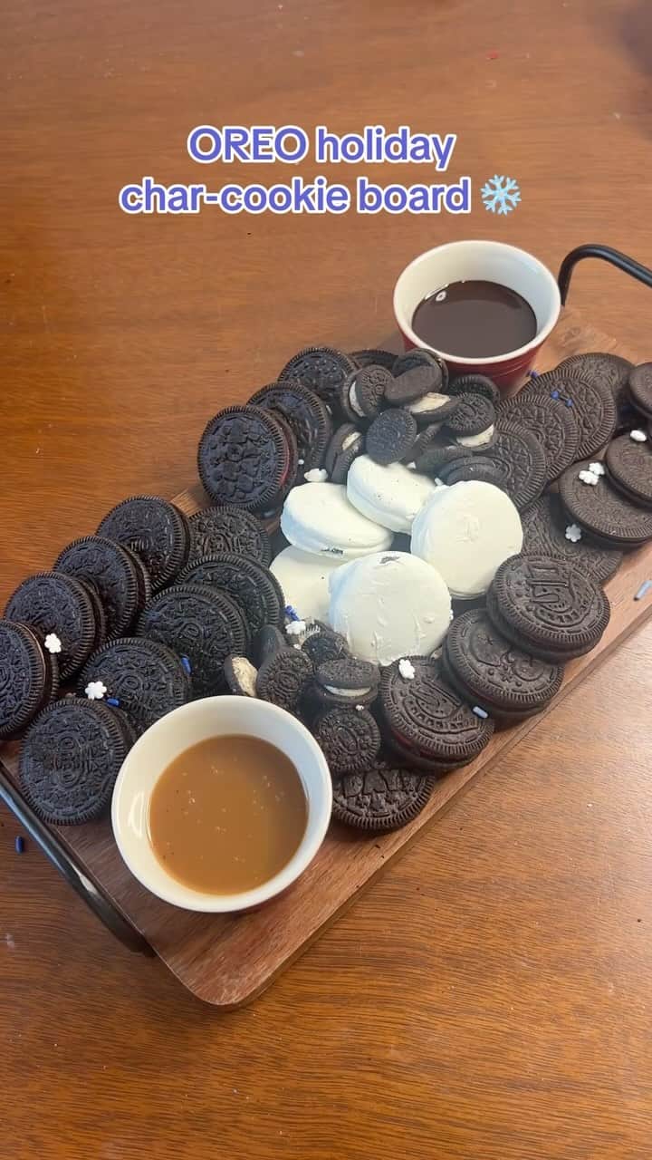 OREOのインスタグラム：「Are char-cookie boards a thing? 😍」