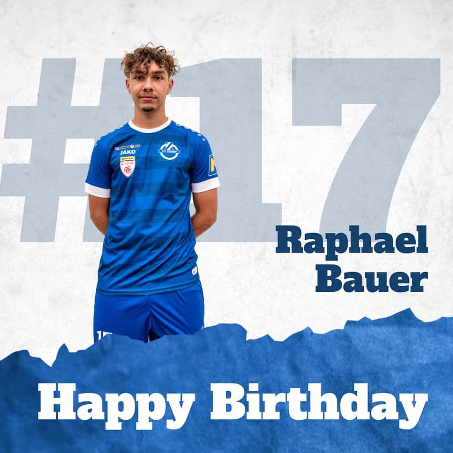 SVホルンのインスタグラム：「Gestern feierte unser Eigenbauspieler, Raphael Bauer, Geburtstag. Happy Birthday @raphaelbauer17! 🎈  #geburtstag #allesgutezumgeburtstag #birthday #deintag #eigenbauspieler #raphi #svhornfamilie #leidenschaftfussball #svhorn #bepartofit」
