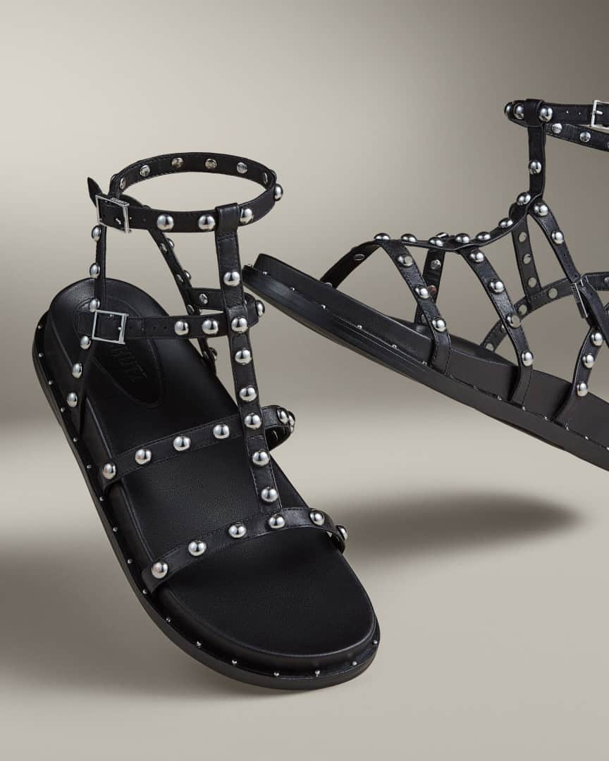 Schutzのインスタグラム：「Your new go-to summer sandal. ​  #SchutzHighSummer #BeYouSchutz」