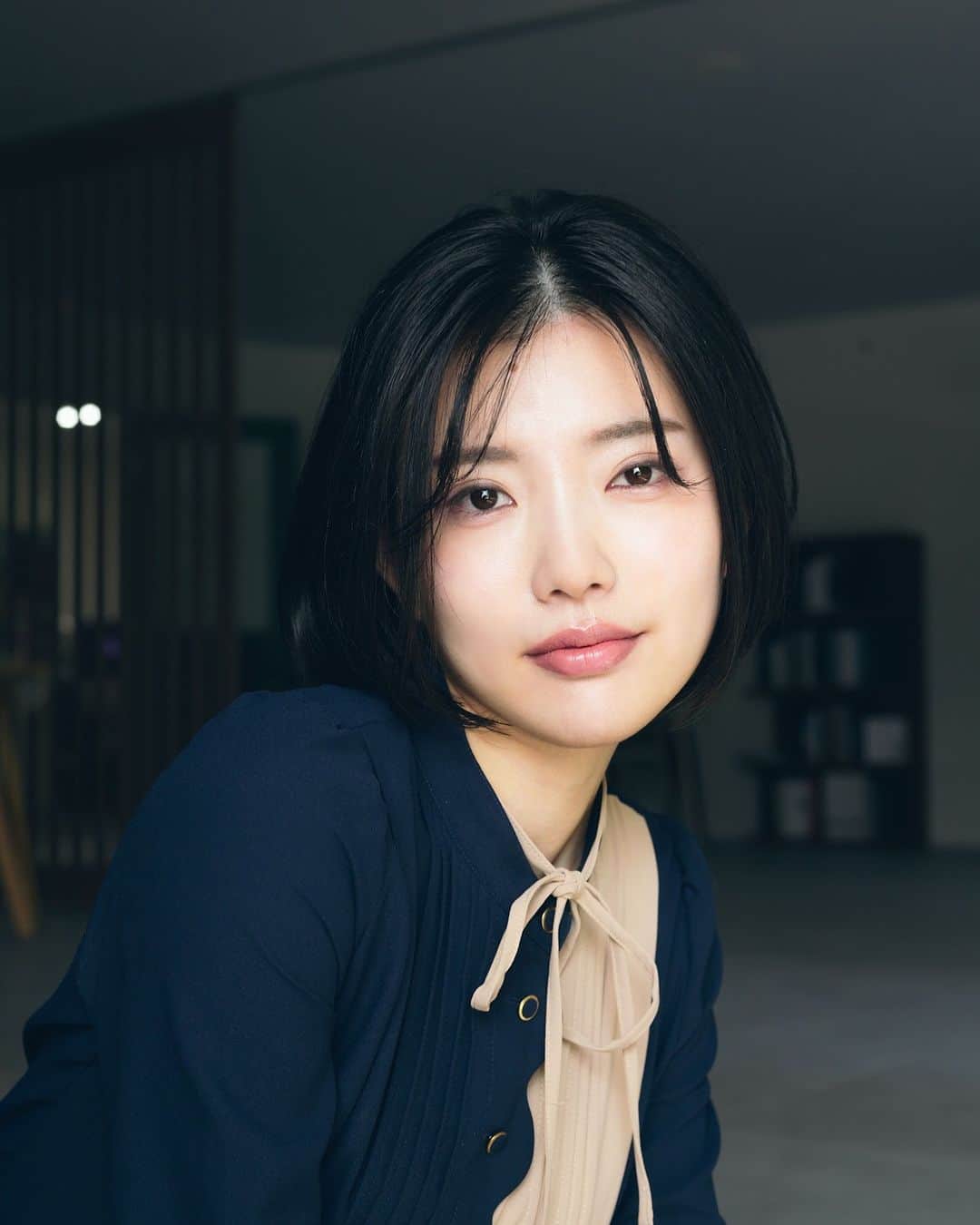 山本亜依のインスタグラム：「. photo：@kenta.koishi hair &make：@moto17.saika location：@chocolatcorp_studio  #portrait #作品撮り#女優」