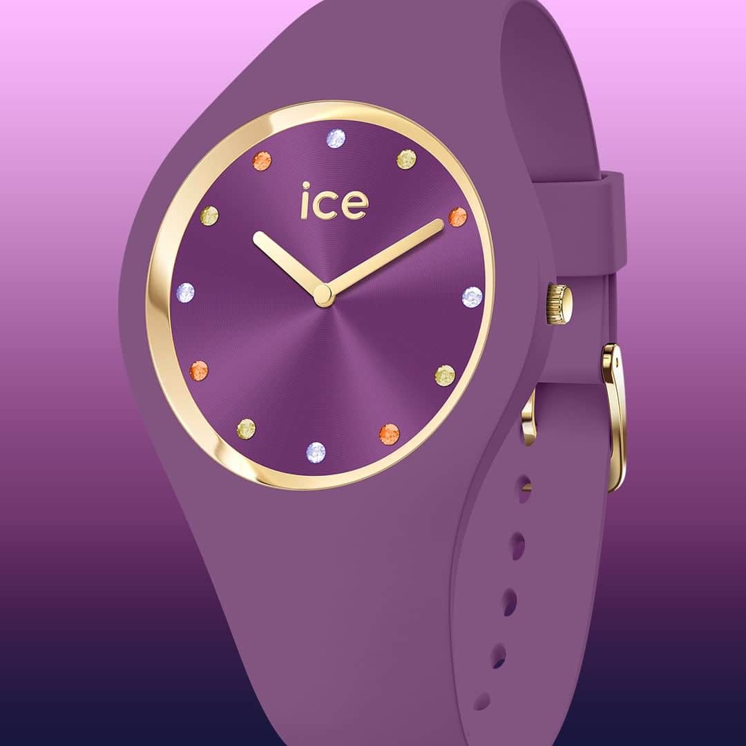 アイスウォッチさんのインスタグラム写真 - (アイスウォッチInstagram)「Want to shine without being too much? No doubt, the ICE cosmos Purple Magic is the watch you need! 💜🧡  #icewatch #icecosmos #shining #brillant #diamond #purple #fashion #lovely #trendy #feminine」11月16日 19時15分 - icewatch