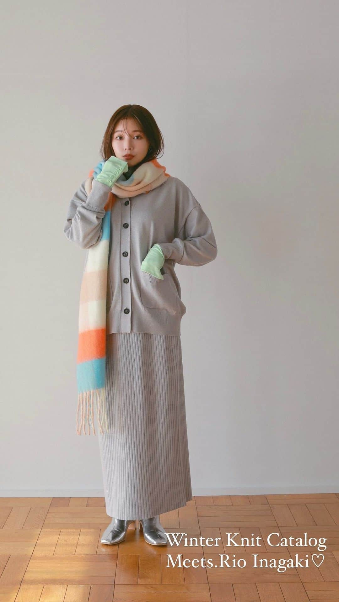 N.のインスタグラム：「Winter Knit Catalog Meets.Rio Inagaki♡  レイヤード次第でアレンジを楽しめるオーバーサイズのニットカーデに、プレイフルなカラーボーダー、 デイリーコーデにフレッシュな奥行きを添えてくれるニットワンピetc. これからの季節にヘビーユースしたい新作ニットをデリバリー。 スタイリッシュかつフェミニンな稲垣莉生さん着こなしを、ぜひ参考にしてみて。  —————— #稲垣莉生　さん #エヌナチュラルビューティーベーシック #ニット#ニットカーデ#ワンピース#ニットワンピース#レイヤード#冬アイテム シャギーカーデ#ボリュームブラウス#セッ ブラウス#新作入荷#通勤アイテム#11月新作 #新作アイテム#デニムコーデ#再入荷 #秋コーデ #nnaturalbeautybasic」