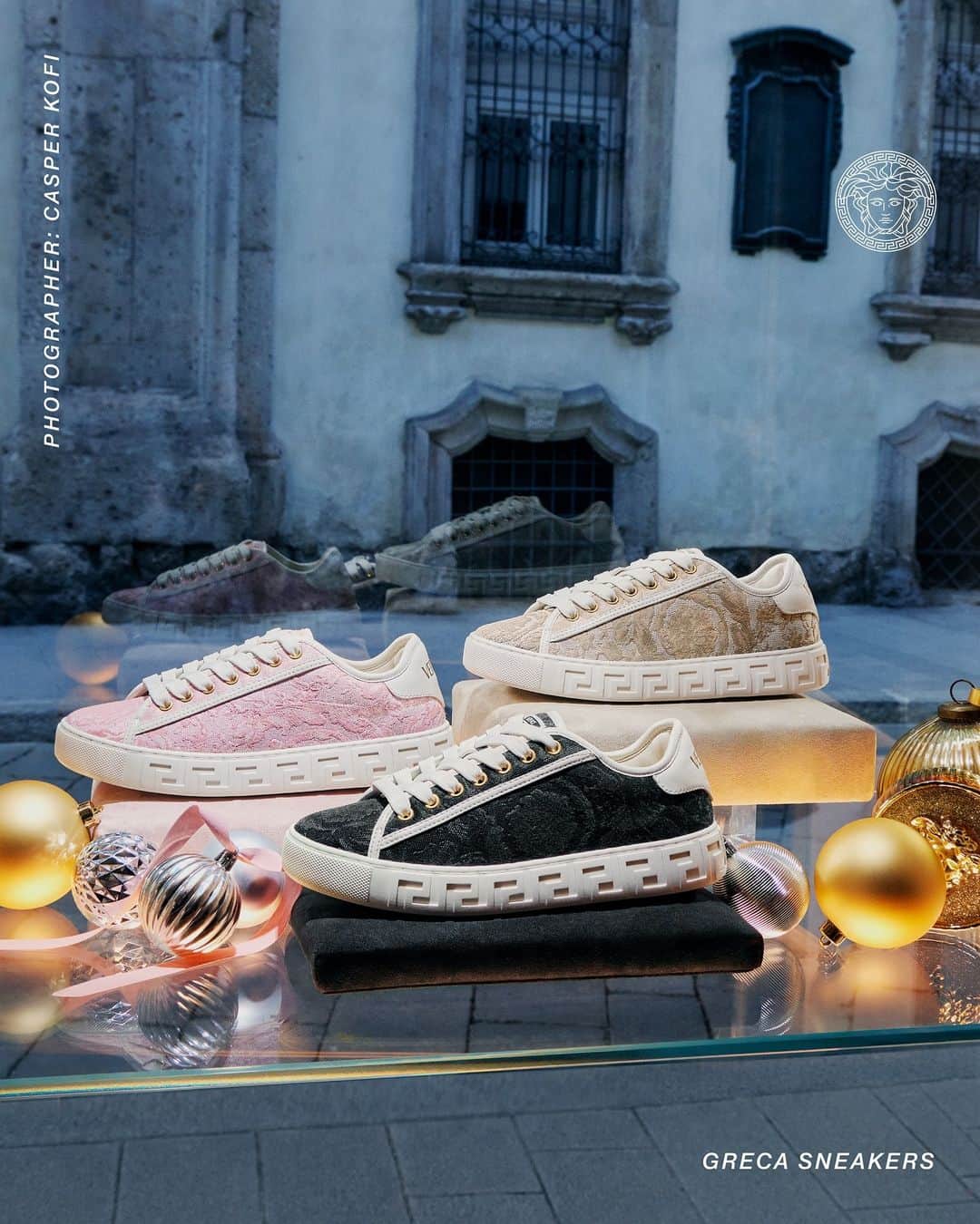 ジャンニヴェルサーチのインスタグラム：「Barocco Greca sneakers for #VersaceHoliday  Now at Versace.com via the link in bio  Photography by Casper Kofi」