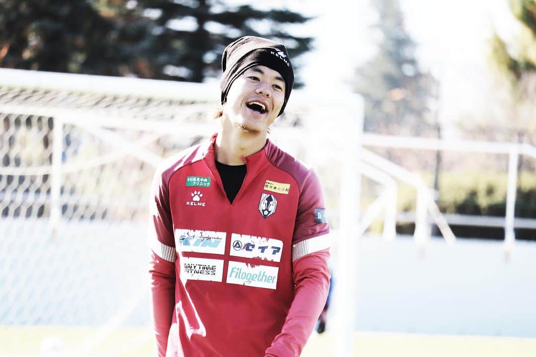 いわてグルージャ盛岡のインスタグラム：「𝐓𝐫𝐚𝐢𝐧𝐢𝐧𝐠 𝐏𝐡𝐨𝐭𝐨📸  | 𝙉𝙀𝙓𝙏 𝙈𝘼𝙏𝘾𝙃 🆚  #FC岐阜  🗓11.19sun 🕐14:00kickoff 🏟いわぎんスタジアム   #いわてグルージャ盛岡」
