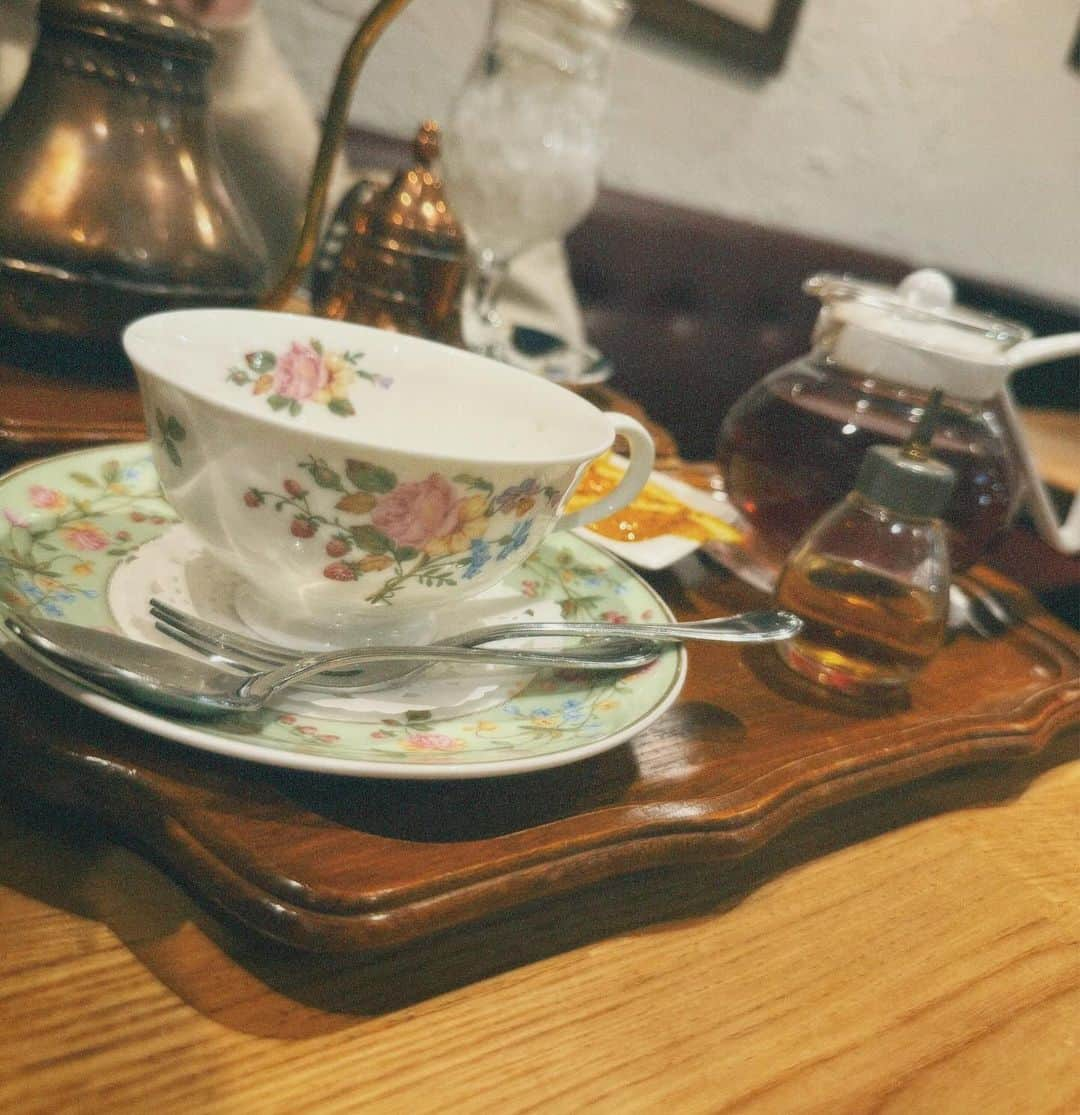 神南里奈のインスタグラム：「喫茶店巡りしたいかも☕️ #喫茶店  #カフェ巡り #毎日投稿 #instagood #instalike」