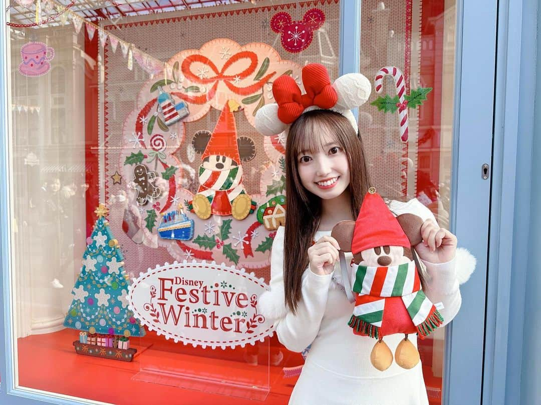 石井奏美さんのインスタグラム写真 - (石井奏美Instagram)「Disney🎅🎄  夏こえて冬休みをいただいております⛄️  #ディズニー#ディズニークリスマス#ディズニーランド  #disney#disneyland#disneycode」11月16日 20時01分 - ishii_kanami