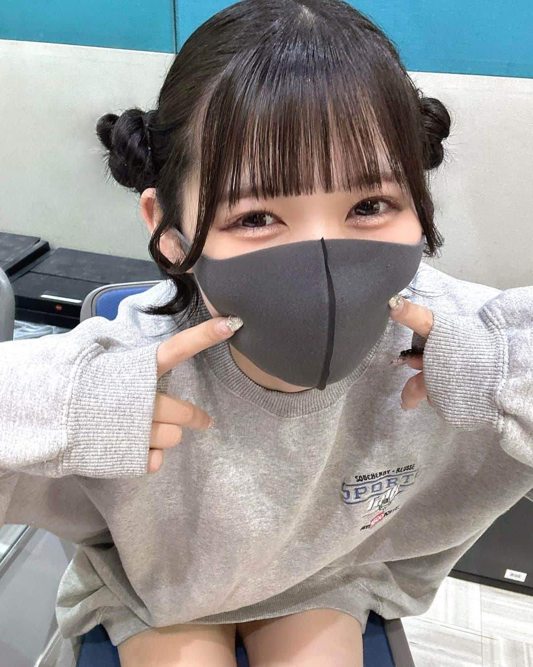 猪狩彩奈さんのインスタグラム写真 - (猪狩彩奈Instagram)「ヘアメできるようになりたい🥺不器用すぎてこれめっちゃ時間かかった🪼」11月16日 20時14分 - ayana_ikari