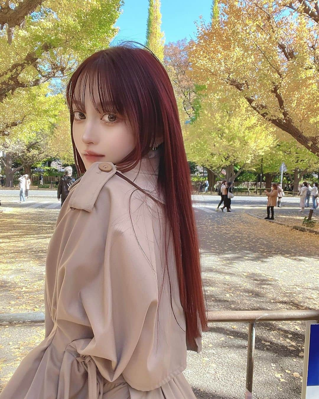 _lulushuのインスタグラム：「autumn🍂🧥🧶」