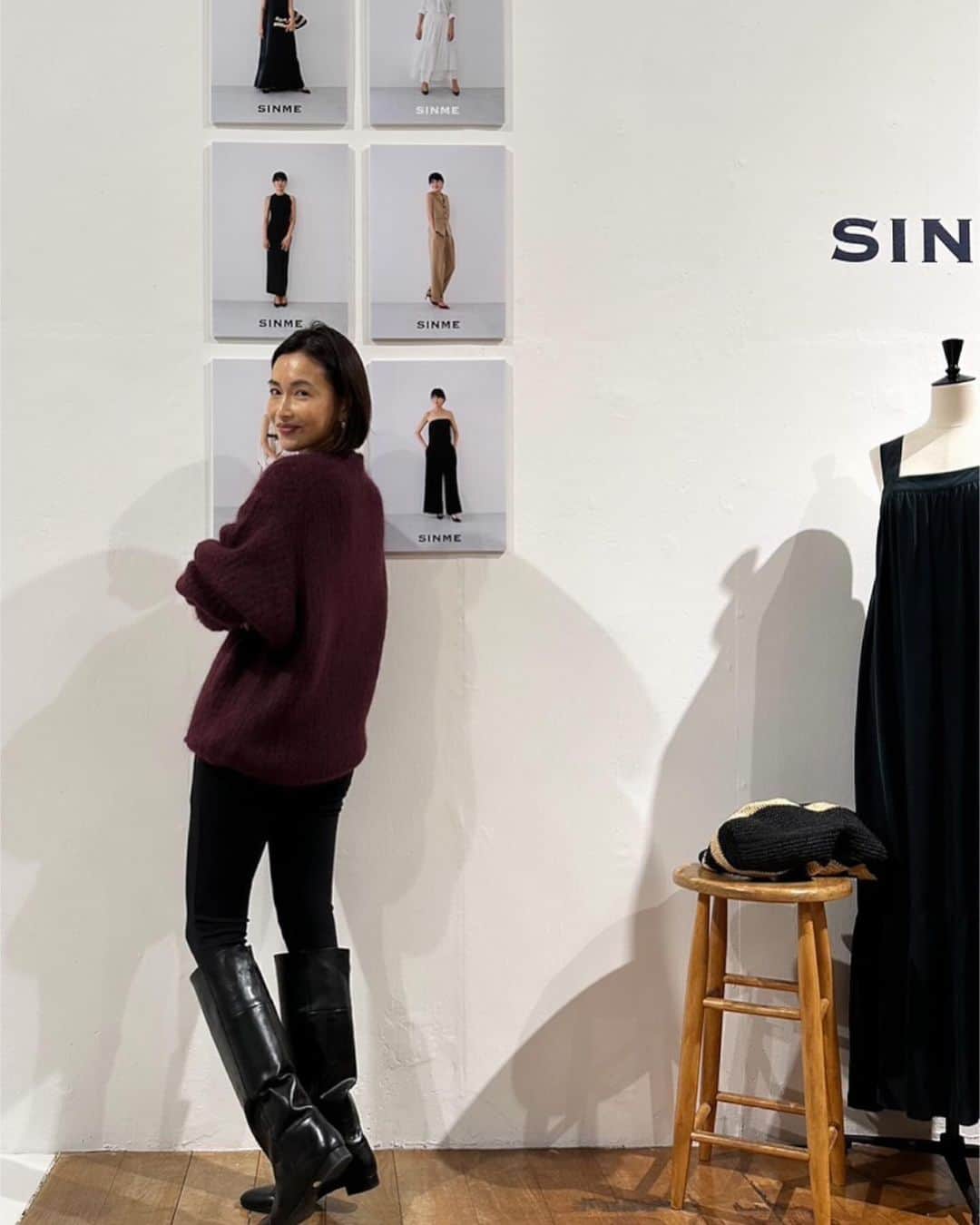 長谷川京子さんのインスタグラム写真 - (長谷川京子Instagram)「SINME2024 A/Wの展示会へ。  今回も可愛かったです😍 さらに言うと、このロングブーツ。 見た目の美しさと履き心地の良さ、両方を満たしてくれている。 こんな靴に出逢える事、滅多にない。 @sinmedenim  @yukaitaya」11月16日 20時28分 - kyoko.hasegawa.722