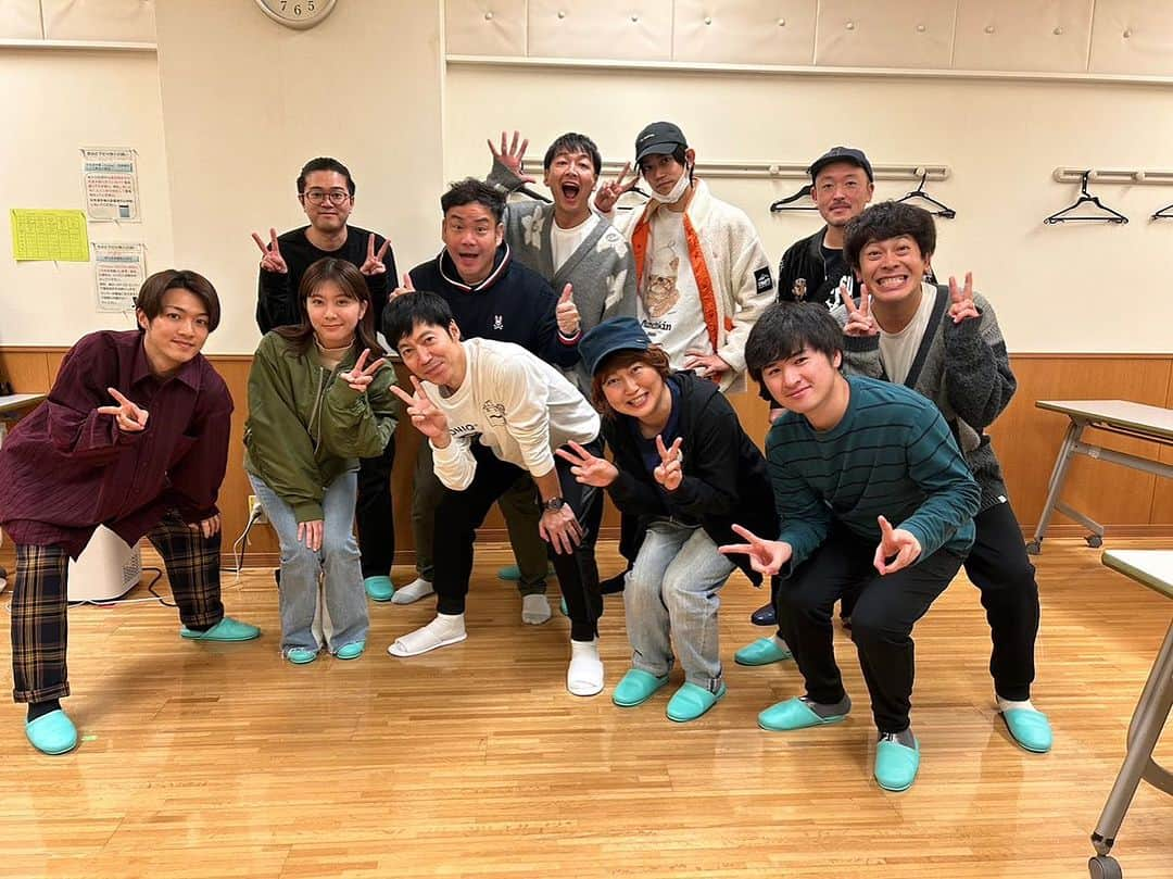 山本栄治さんのインスタグラム写真 - (山本栄治Instagram)「舞台  ファイヤーヒップス  第14回公演  『コン•マン〜79歳のクリスマス〜』  稽古初日  スターーート👍‼️」11月16日 20時29分 - eiji7115