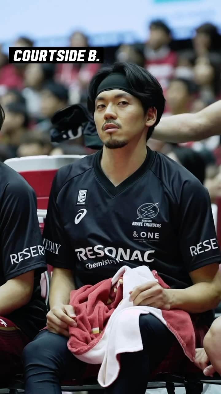 のインスタグラム：「キレキレドライブにベンチの体も動き出す⚡️  COURTSIDE B.｜第8節 GAME1 川崎vs群馬をYouTubeに公開しました！  #COURTSIDE_B #Bリーグ」