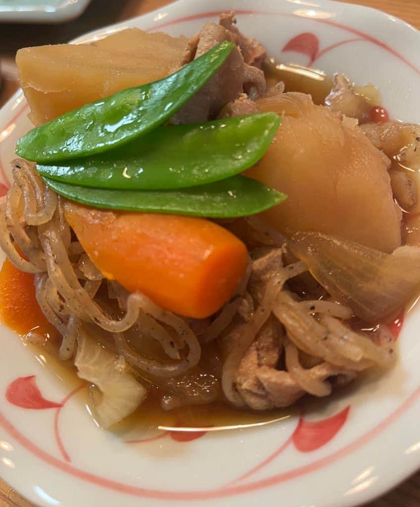 森田釣竿さんのインスタグラム写真 - (森田釣竿Instagram)「ありがとう🥩🥔🥕🫛🐟 #泉銀女将の家庭料理」11月16日 20時45分 - tsurizaomorita3710