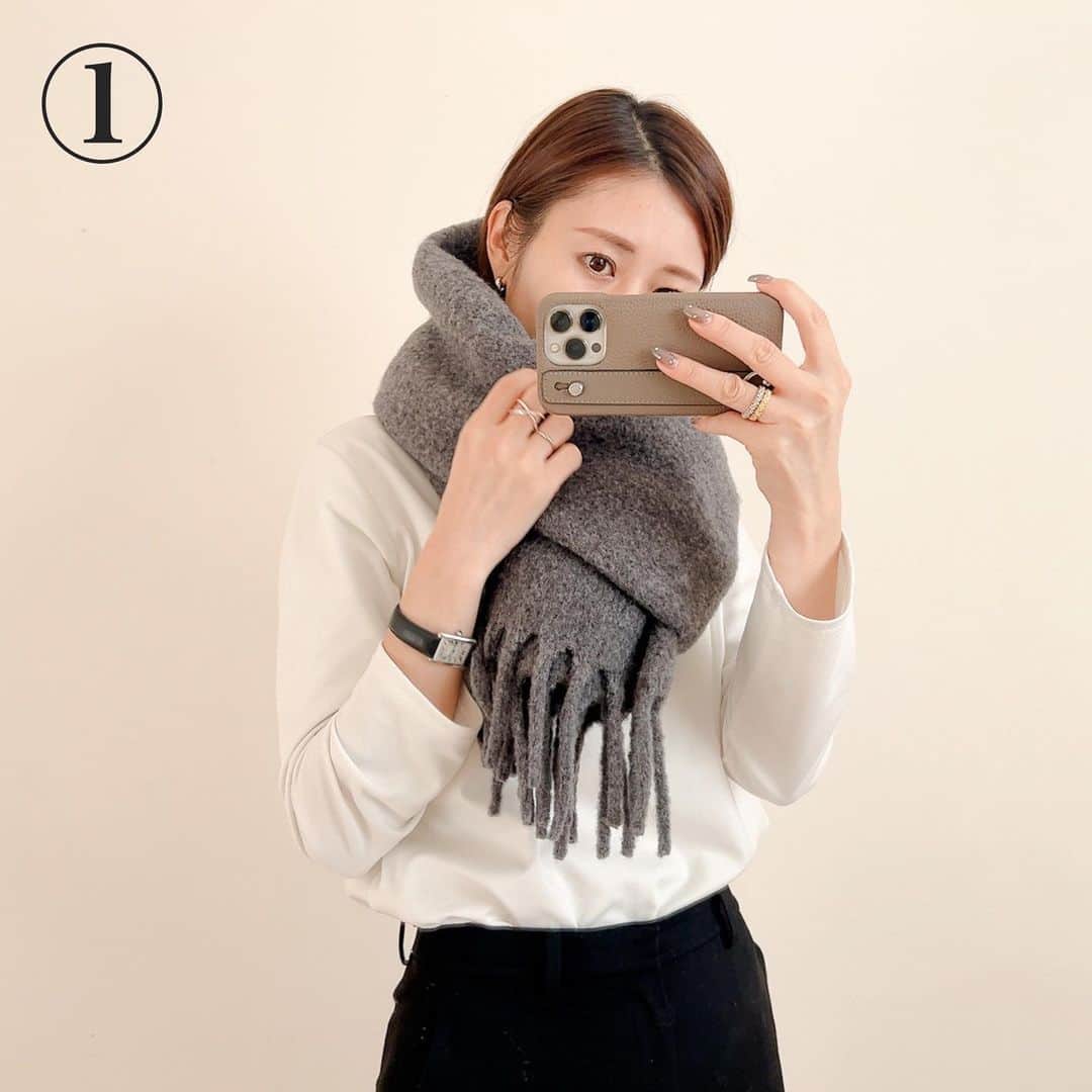 n.etsuuさんのインスタグラム写真 - (n.etsuuInstagram)「2023.11.16  @uniqlo  #チャンキーストール gray / one size  プチプラのマフラーって もう一息ボリュームが欲しいのよね〜、、 ってことが多かったけど、 これはちょうどいいー👏👏  6色もあって悩んだけど 結局グレーにしました🩶  #UNIQLO#ユニクロ#ユニクロ購入品#アラフォーママ#ママコーデ#高身長コーデ#高身長コーデ」11月16日 20時51分 - n.etsuu
