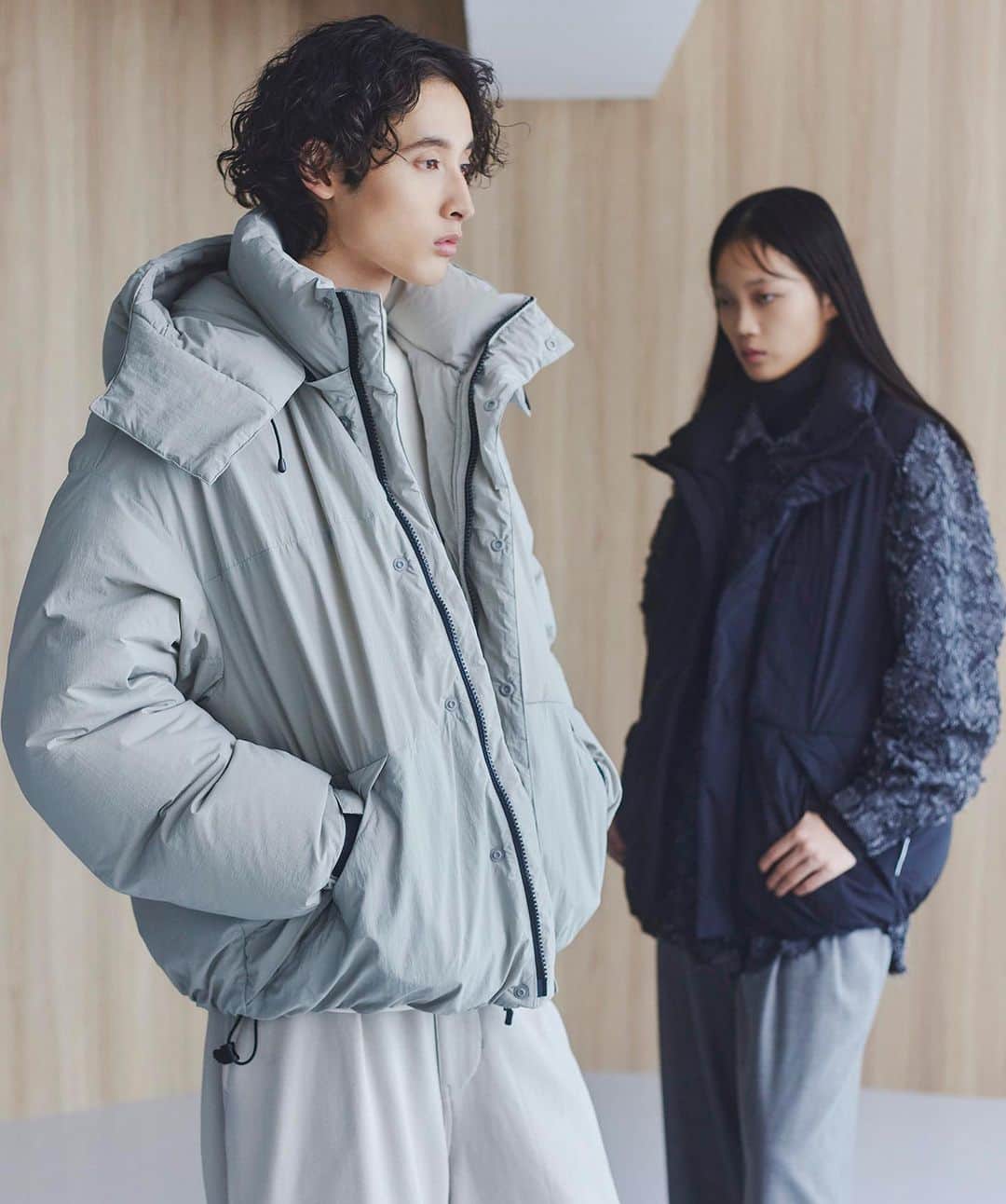 tk.TAKEO KIKUCHIのインスタグラム：「【FEATURE】  WINTER OUTER LOOK  blouson(商品番号 170-57700) NANGA × tk.TAKEO KIKUCHI 別注ダウンジャケット ¥44,000(TAX IN)  blouson(商品番号 170-57705) NANGA × tk.TAKEO KIKUCHI 別注ダウンベスト ¥37,400(TAX IN)  詳しくは @tk.takeokikuchi_official  からオフィシャルサイトをチェック！  #tkTAKEOKIKUCHI #tk #takeokikuchi #ティーケータケオキクチ #タケオキクチ #ダウンジャケット #ダウンベスト #ダウンジャケットコーデ #ダウンベストコーデ」