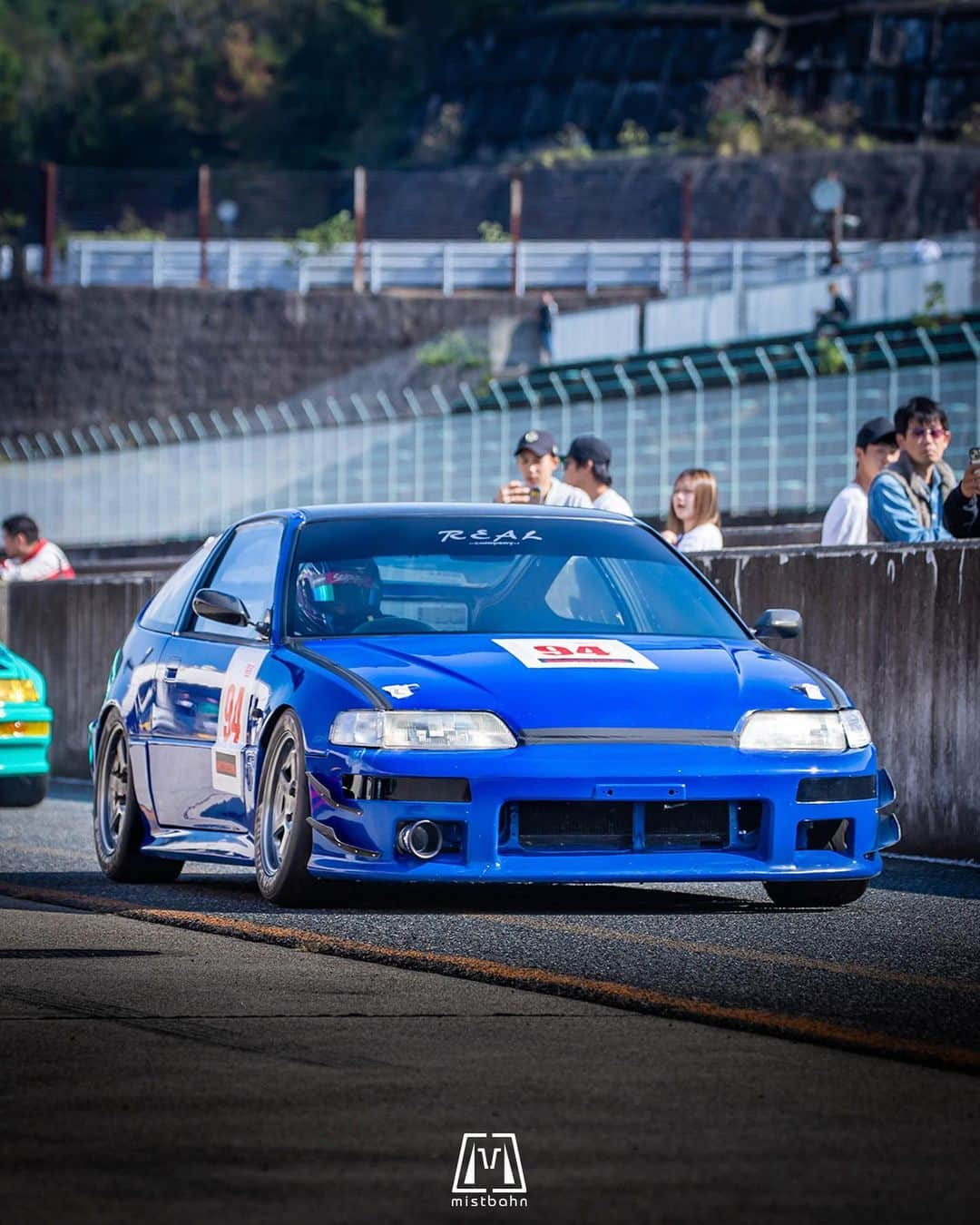 mistbahnのインスタグラム：「_ REAL ACROSS RACING Honda EF8 CR-X _ 🚗: @y26real 📷: @mistbahn _ Shot on Oct-15 2023 🏁 "Circuit Festa ( @circuit_festa_west_japan )" "HONDA ONE MAKE RACE". Central Circuit (Hyogo Japan) _ JP) 2023年10月15日、セントラルサーキットで開催された「サーキットフェスタ ( @circuit_festa_west_japan )」内の「ホンダ・ワンメイク・レース」で撮影。 _ #circuitfesta #circuitfesta2023 #サーキットフェスタ #サーキットフェスタ2023 #hondaonemakerace #ホンダワンメイク #ホンダワンメイクレース #centralcircuit #セントラルサーキット #realcompany #リアルカンパニー #acrossracing #realacrossracing #アクロスレーシング #crx #hondacrx #ホンダcrx #ef8 #ef  #kanjo #kanjostyle #kanjoracer #kanjozoku #templeracing #timeattack #timeattackjapan #bseries #b18 #hondasontrack」