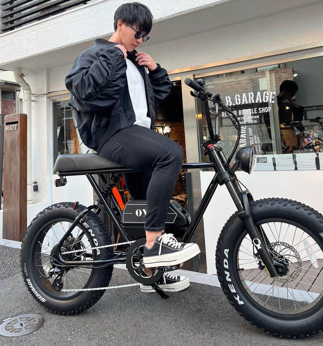 横川尚隆さんのインスタグラム写真 - (横川尚隆Instagram)「めっちゃほしかったOX BIKE手に入れた🥹 めっちゃかっこいいしめっちゃ楽だし最高すぎる 免許ない俺からしたらバイクにのってる気分になれて楽しい嬉しい🥹 何県にでもいける気がする！行きたいとこ全部いける！ お値段ちょっとするけど買ってよかった🥺 ⁡ #横川くんの筋肉ちゃんねる#THEBUILD#bodybuilding#ボディビル#training#workout #トレーニング#ワークアウト#筋トレ#fitness#フィットネス#筋肉 #腹筋#physique#フィジーク」11月16日 20時58分 - yokokawa_naotaka