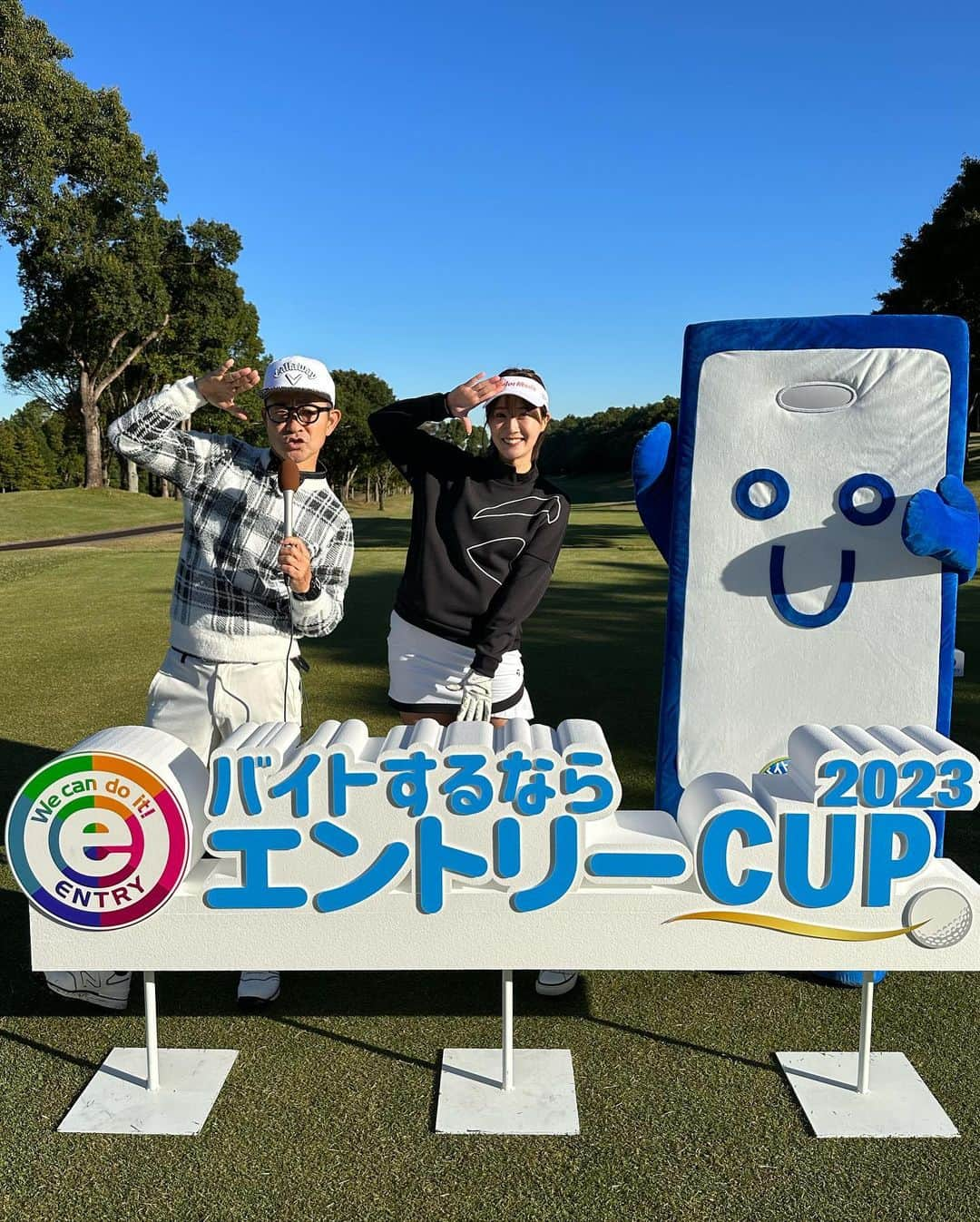 藤澤響花さんのインスタグラム写真 - (藤澤響花Instagram)「バイトするならエントリーCUP 2023 (@entry_pr )  会場もゲストも全てが豪華な素晴らしいコンペで、 参加者全員への十分すぎる気遣い、そして反対に沢山の人に愛されるエントリーさんらしい素敵な1日でした！  今年はエントリーアンバサダーとして参加させて頂いて すごく光栄です☺️✨ ありがとうございました！  \\バイトするならエントリー！💙//  📣【お知らせ】 当日の様子がALBA TVにて配信されるそうです！ 私も取材のお手伝いさせて頂きました🎤💕 どんなゲストがいらっしゃったのか気になりますよね💓ぜひご覧ください！お楽しみに！  #バイトするならエントリーcup2023 #バイトするならエントリー   #ゴルフ#ゴルフ場#ゴルフコンペ#ゴルフ女子#ゴルフ男子#ゴルフウェア#ゴルフ初心者#ゴルフ練習#golf#golfgirls#golflife#japanesegirl#골프#골프스타그램#골프웨어#กอล์ฟ」11月16日 21時01分 - kyoka_fujisawa