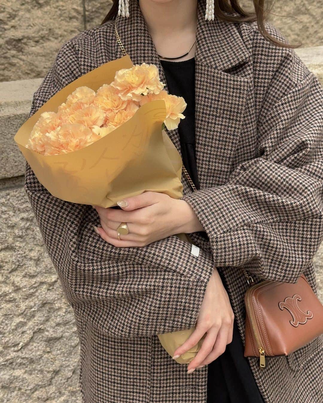 蓮音さんのインスタグラム写真 - (蓮音Instagram)「ドタばたな日々だけど、相変わらず、お洒落して 出掛けるのは楽しいし、生きる糧ー！って感じだ🌞 ㅤㅤㅤㅤㅤㅤㅤㅤㅤㅤㅤㅤㅤ ほんで大好きなチェック柄がジャケットになりましたのさ〜！ コートと同じ生地で裏地もバッチリなので、 まだまだ着る予定✍🏻 ㅤㅤㅤㅤㅤㅤㅤㅤㅤㅤㅤㅤㅤ あ、チャリ乗れるよ（小声） ㅤㅤㅤㅤㅤㅤㅤㅤㅤㅤㅤㅤㅤ #チェックwithミー」11月16日 21時13分 - 09hasu