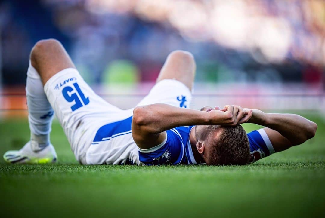 SVダルムシュタット98のインスタグラム：「Wenn du ans Wochenende ohne #Lilien-Fußball denkst 😩」