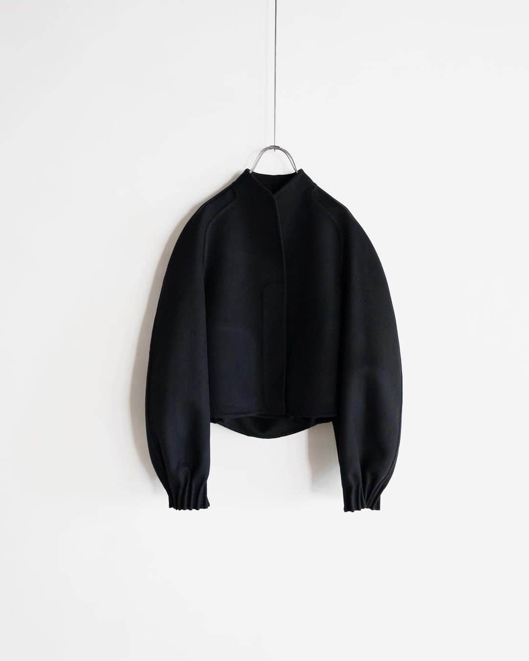 のインスタグラム：「〈FFORME〉  ［商品詳細］ 37-07-34-07021 / ¥462,000 (tax in) SIZE : S  ［取り扱い店舗］ 表参道ヒルズ店  #fforme #edition_jp #tomorrowland_jp」