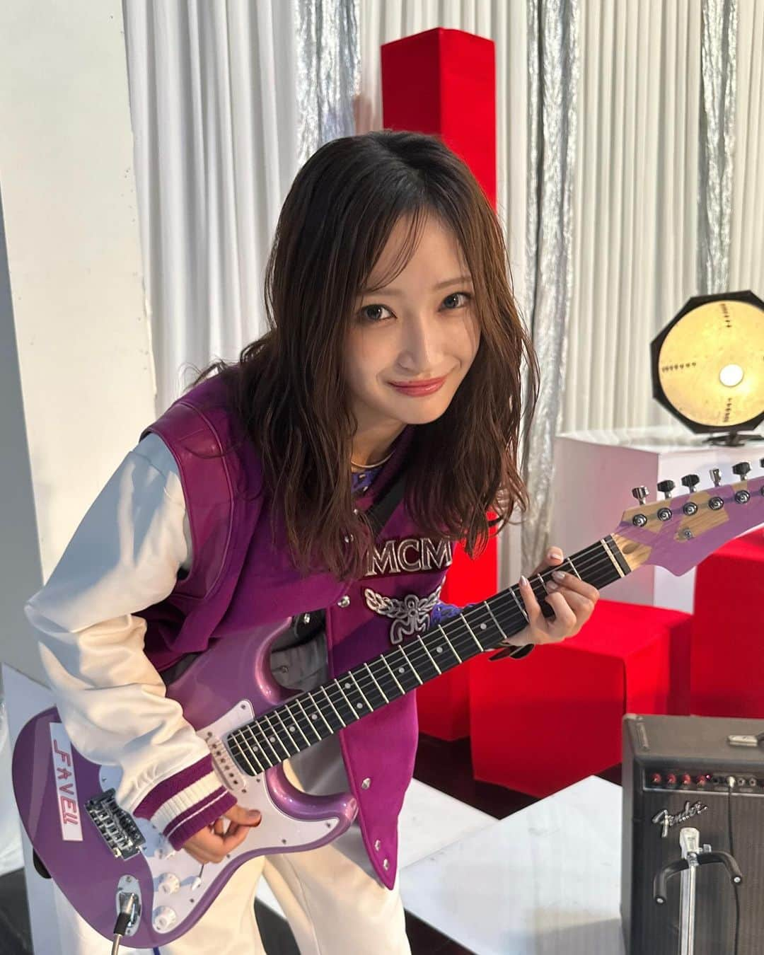 小川桜花さんのインスタグラム写真 - (小川桜花Instagram)「FAVE!!   #小川桜花  #girls2  #fave !! #electricguitar   #girls2_fave  #iwanna宣言  #fave好きと繋がりたい」11月16日 21時18分 - girls2_yoka_official