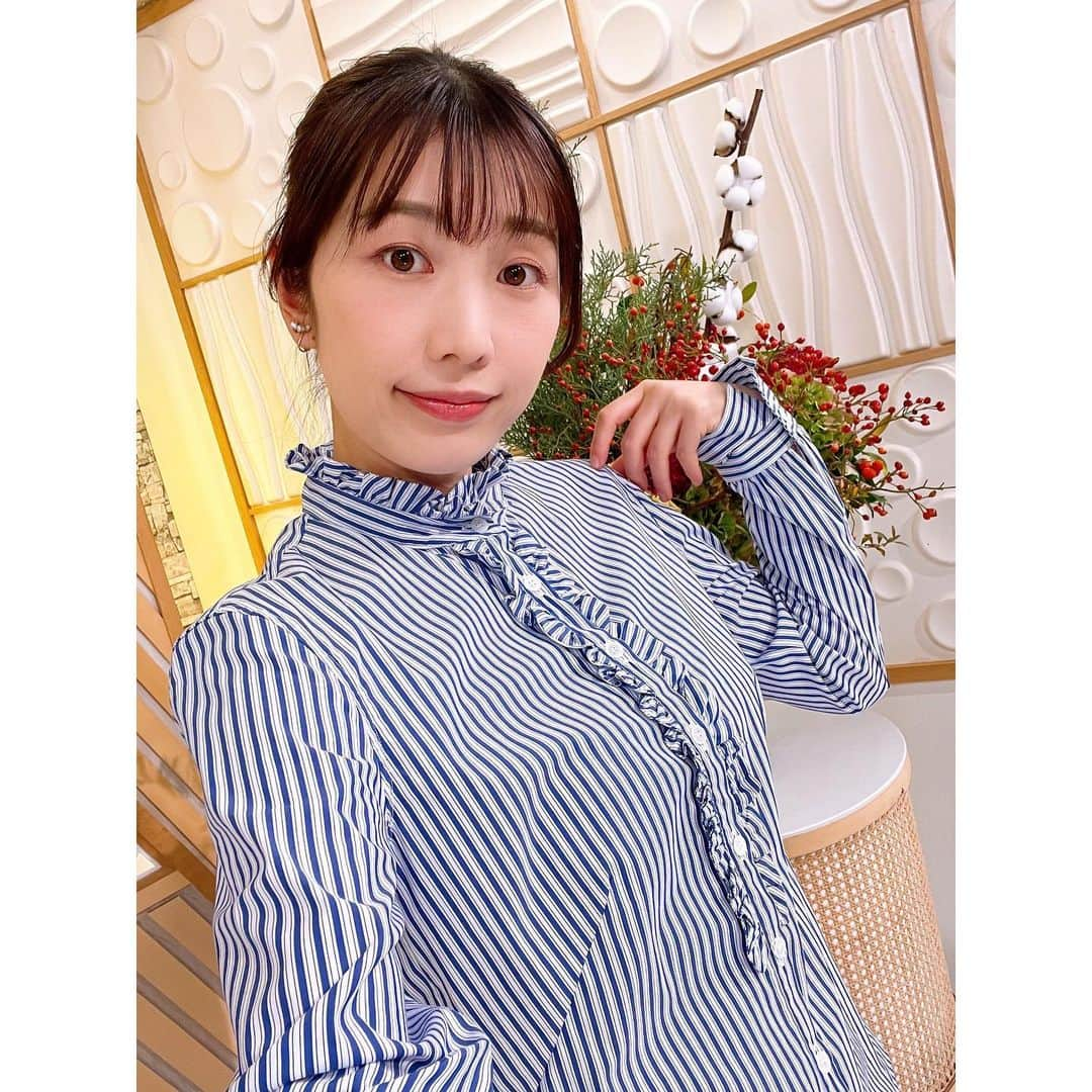 小林美沙希さんのインスタグラム写真 - (小林美沙希Instagram)「． 襟がポイントだったので ポニーテールにしました💪 ． #沖縄#Okinawa #沖縄テレビ#ニュース #アナウンサー #小林美沙希 #アナウンサーコーデ #アナウンサー衣装#衣装 #ファッション#fashion #衣装協力」11月16日 21時34分 - otv_kobamisa