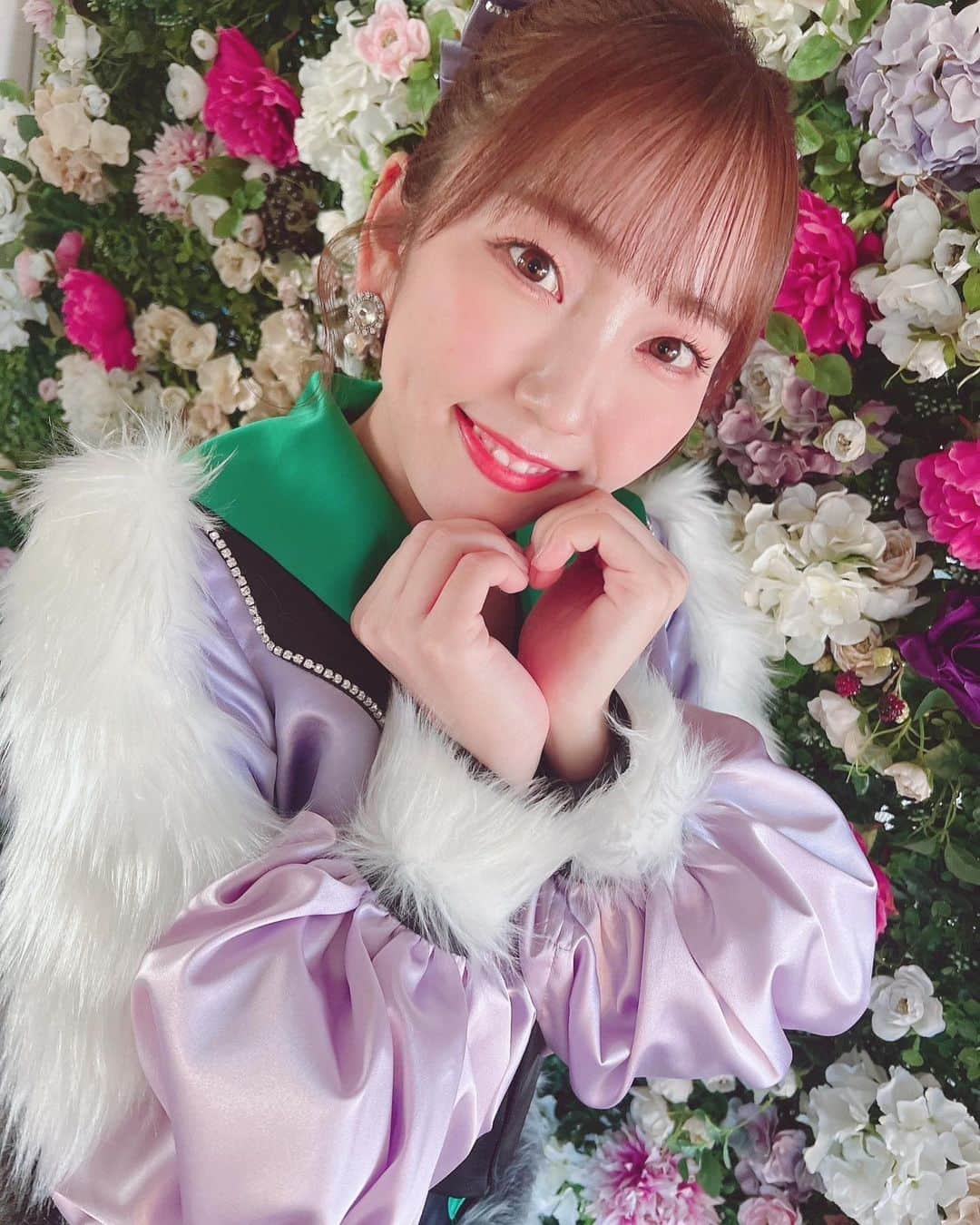 木下望さんのインスタグラム写真 - (木下望Instagram)「・ ・ 新しい衣装🤍💚💜🖤」11月16日 21時37分 - nonchan_starmarie