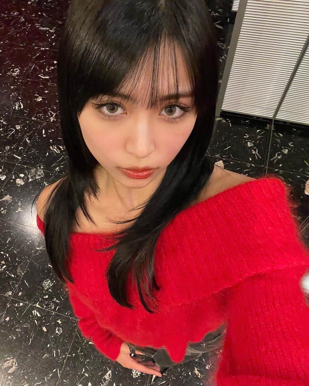 アンジーひよりのインスタグラム：「blueblack🦋 @tsukasa.hair ありがとうございました>ω<✩」