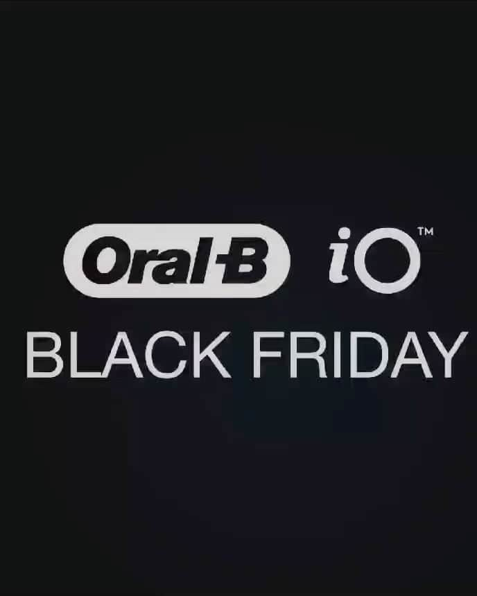 クラウディオ・マルキジオのインスタグラム：「Per un messaggio importante, serviva un ingresso all'altezza.  Scopri le offerte Black Friday sugli spazzolini elettrici #OralB 😎  #OralBiO #adv #GoElectric #PuliziaWOW @oralb_italia」