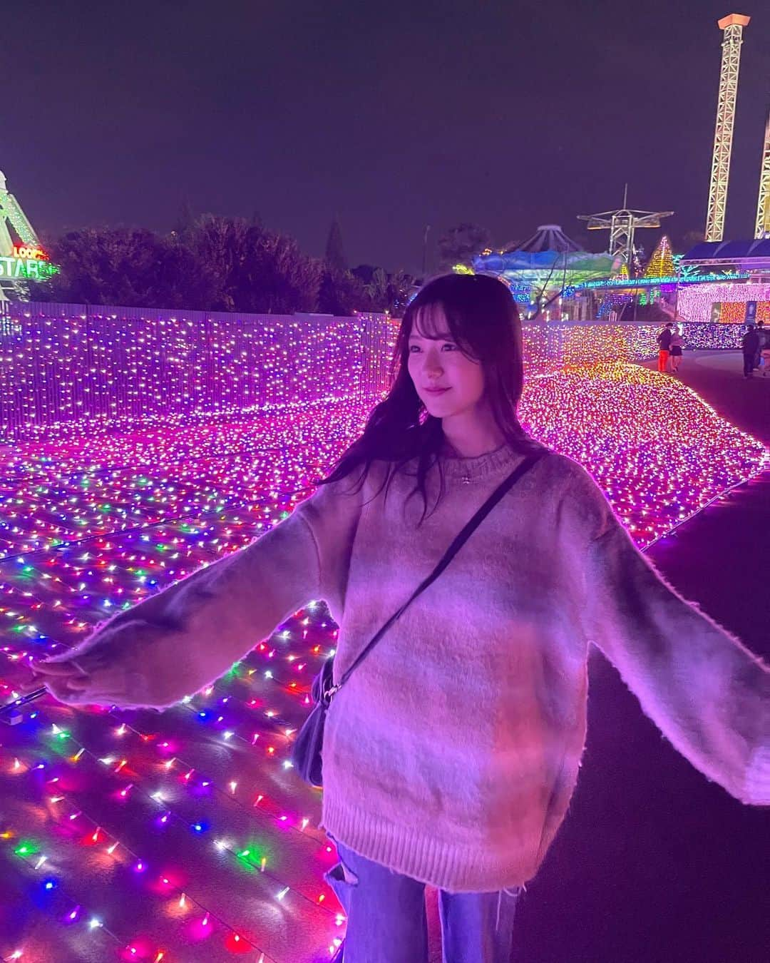 寺島季咲さんのインスタグラム写真 - (寺島季咲Instagram)「🌃⭐︎  れいあとイルミ見に行ってきました☺︎ イルミネーション大好き。！！」11月16日 21時51分 - kisaki_920