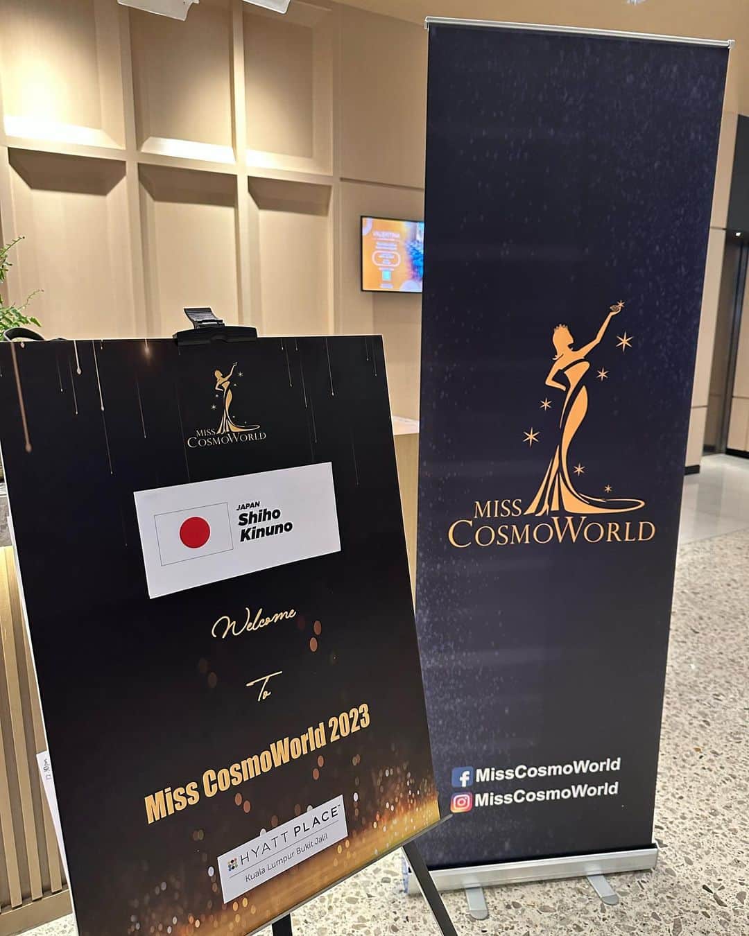 絹野志朋さんのインスタグラム写真 - (絹野志朋Instagram)「Arrived in Malaysia🇲🇾 I’ll stay here around 3 weeks For @misscosmoworld 👑  I'm really looking forward to  the wonderful MCW days ahead💗  ＿＿＿＿＿＿＿＿＿＿＿＿＿＿＿＿＿＿＿＿＿＿＿＿  🇲🇾Nov 15th ~ Dec 5th Road For @misscosmoworld   National account @misscosmoworldjapan  Organizer @japan_beauty_ambassador  National director @aya_kiyota   #MissCosmoWorld #MissCosmoWorld2023 #MissCosmoWorldJapan #BeautyPageants @missosologyjapan @missosology_org」11月16日 21時55分 - shihok0414