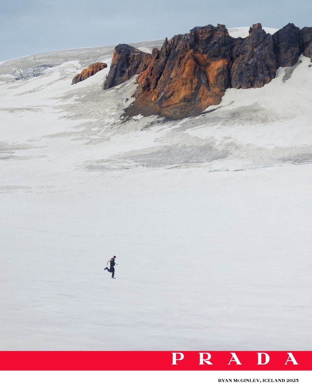 のインスタグラム：「Snowfield. Prada Linea Rossa Fall/Winter 2023 photographed by Ryan McGinley.  #PradaLineaRossa @ryanmcginleystudio」