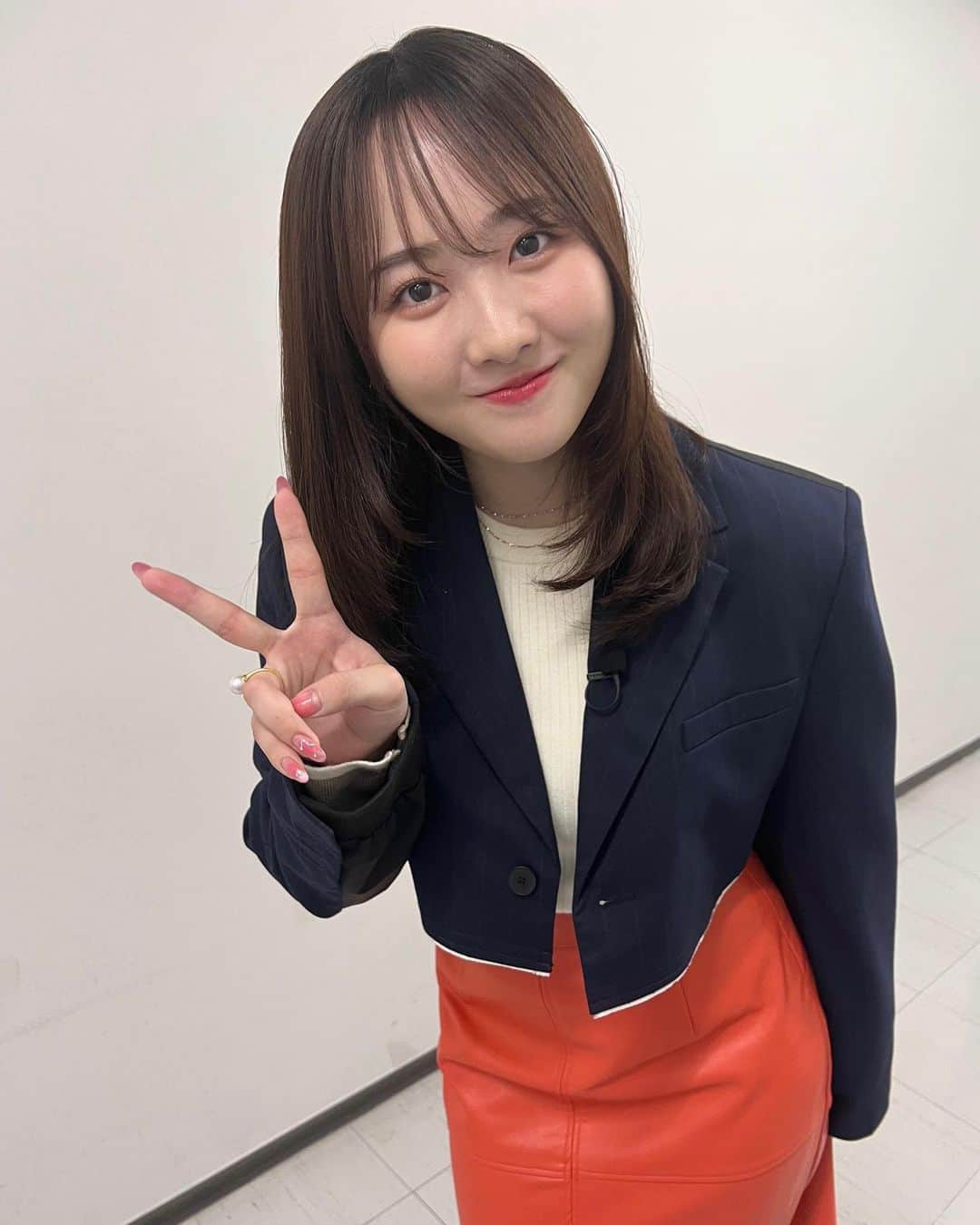 本田望結のインスタグラム：「じー✌️」