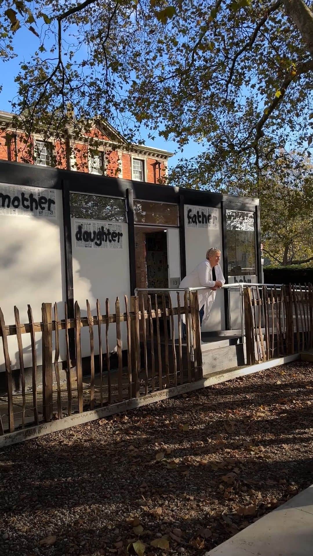 テート・ギャラリーのインスタグラム：「Meet Bobby Baker, the artist behind the edible installation currently on the lawn of Tate Britain! 🏠  We met Baker and her ‘family’– life-sized figures formed of biscuits, meringue, and cake – on the installation’s opening day earlier this month. Over time, visitors have been eating away at the family figures, creating an ever-evolving display examining the roles of the family.  The artist said of the project: ‘The whole of my life’s work stems from an early feeling of injustice, lack of opportunity and the undervaluing of care work. From an early age I saw my mother’s role was undervalued, but also that men could become trapped.  Society still doesn’t adequately support families, parents, or domestic labour and yet work and childcare are fundamental to survival and humanity. The pandemic also exposed the many inequalities that still exist in society today, and their detrimental impact on family life.’ - @bobbyartistbaker  ‘Edible Family’ is a replica of Baker’s 1976 installation. This special remake comes as part of ‘Women in Revolt! Art and Activism in the UK 1970-1990’ – a major exhibition of feminist art in the UK. ‘Edible Family’ is open to the public and free to visit until 3 December and will reopen again for the final four weeks of #WomenInRevolt, from 8 March – 7 April.   Drop in and take a bite. ✨」