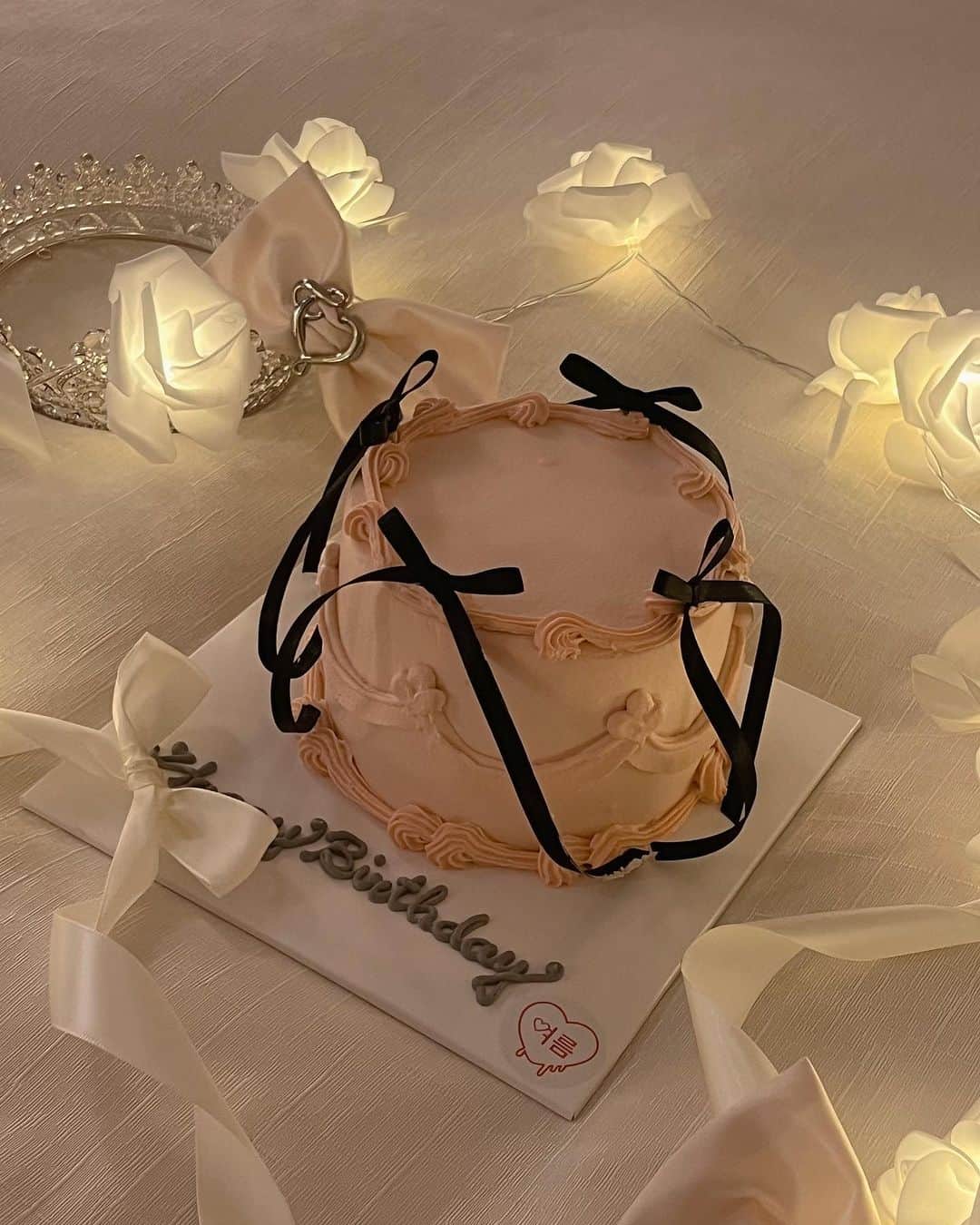 古澤里紗のインスタグラム：「ribbon cake🎀🎂''」